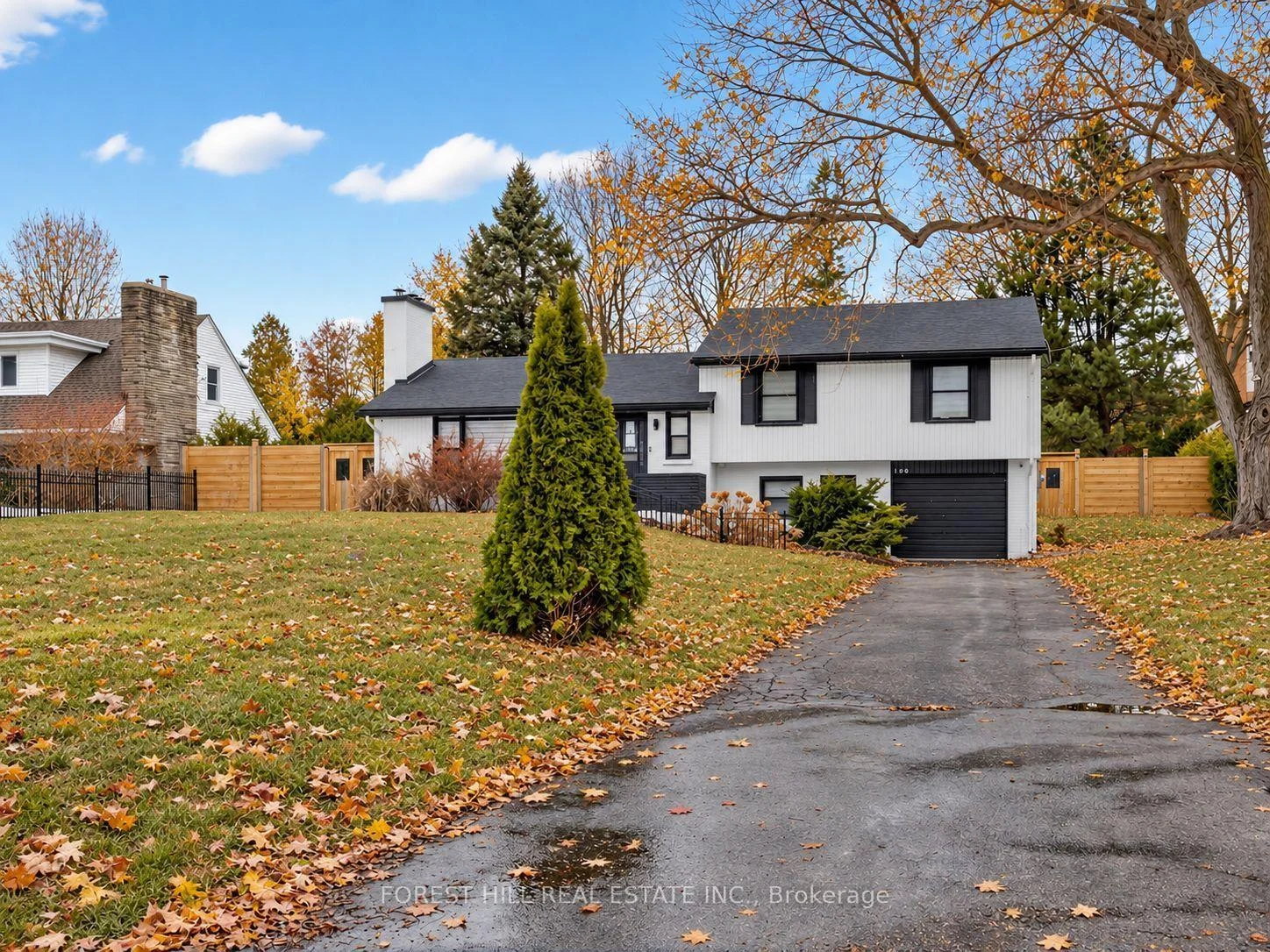 Photo 2 of 180 Glenwood Crescent, Oshawa, Centennial — HOMEH