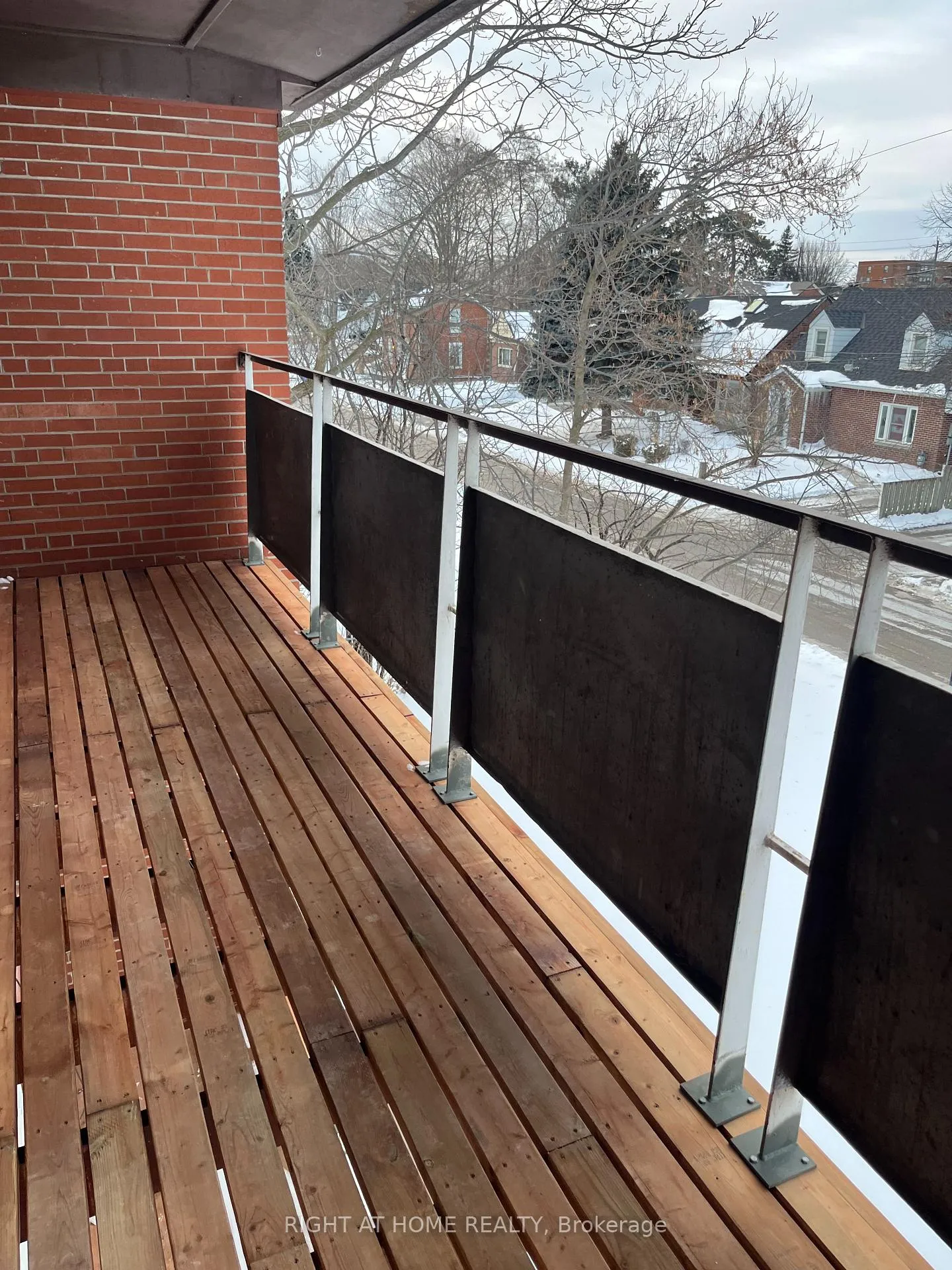 Photo 6 of Unit UNIT #2, 129 Cedar Street, Whitby, Downtown Whitby — HOMEH