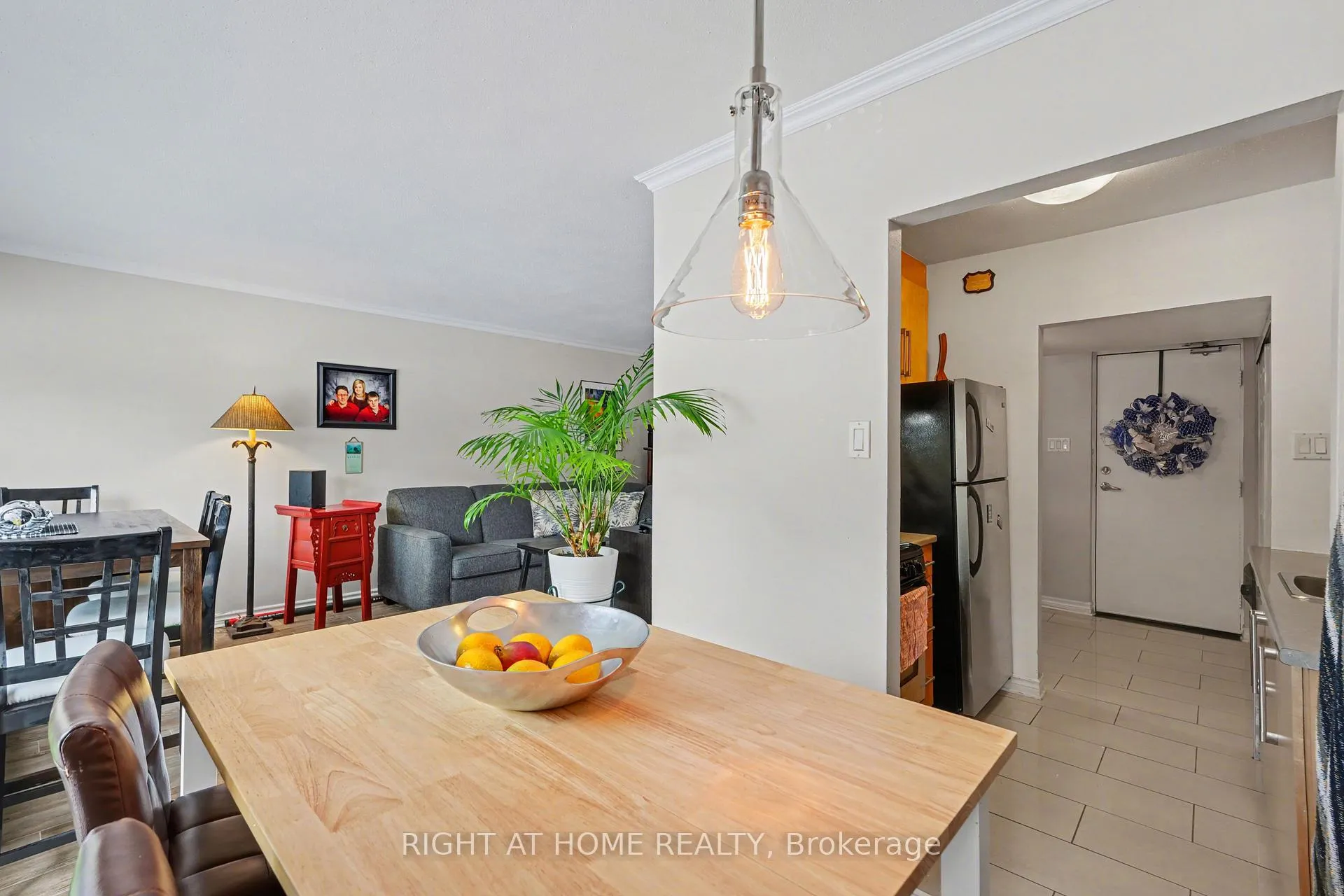 Photo 11 of Unit 121, 12 Corkstown Road, Ottawa, Lakeview Park — HOMEH