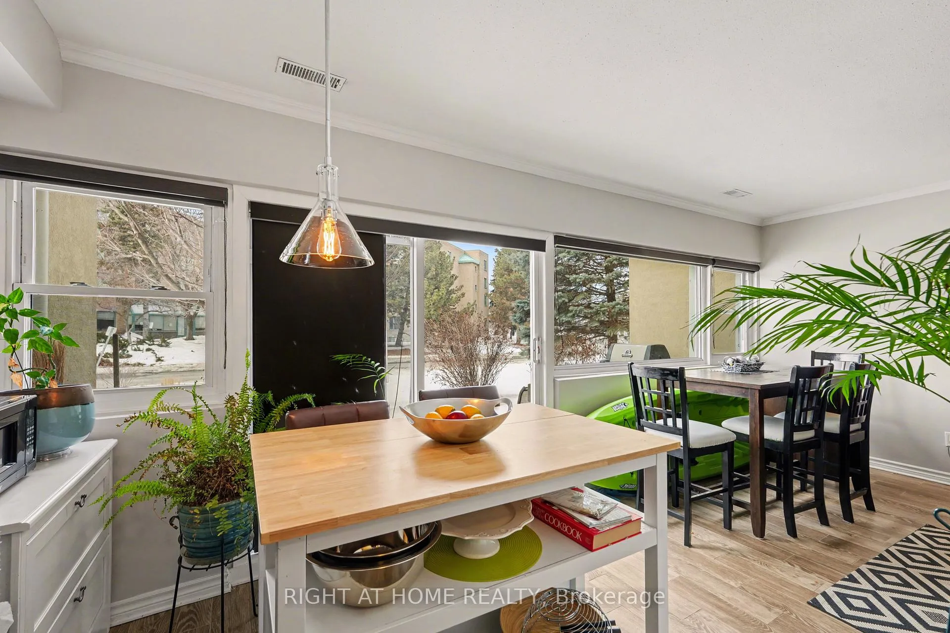 Photo 14 of Unit 121, 12 Corkstown Road, Ottawa, Lakeview Park — HOMEH