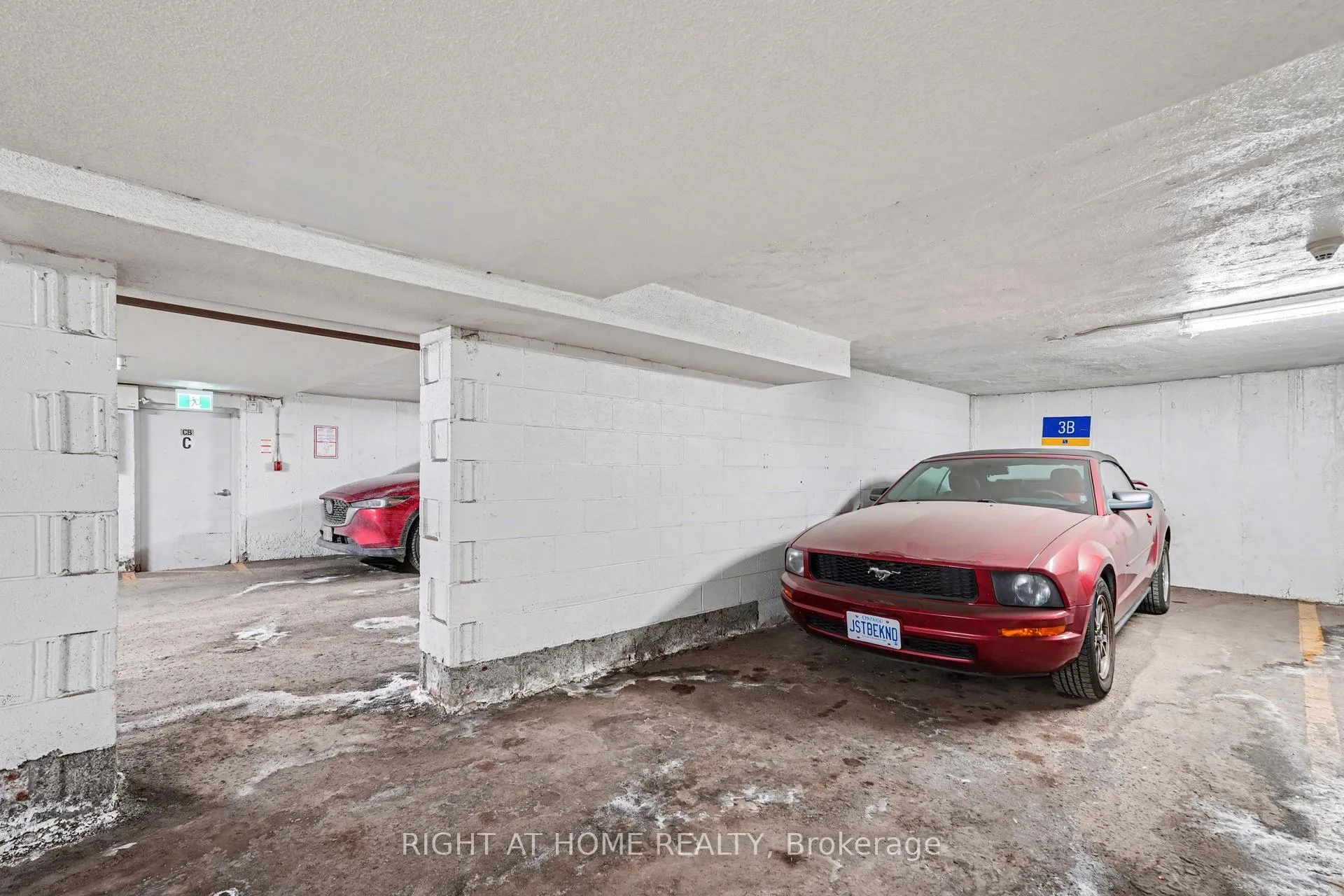 Photo 28 of Unit 121, 12 Corkstown Road, Ottawa, Lakeview Park — HOMEH