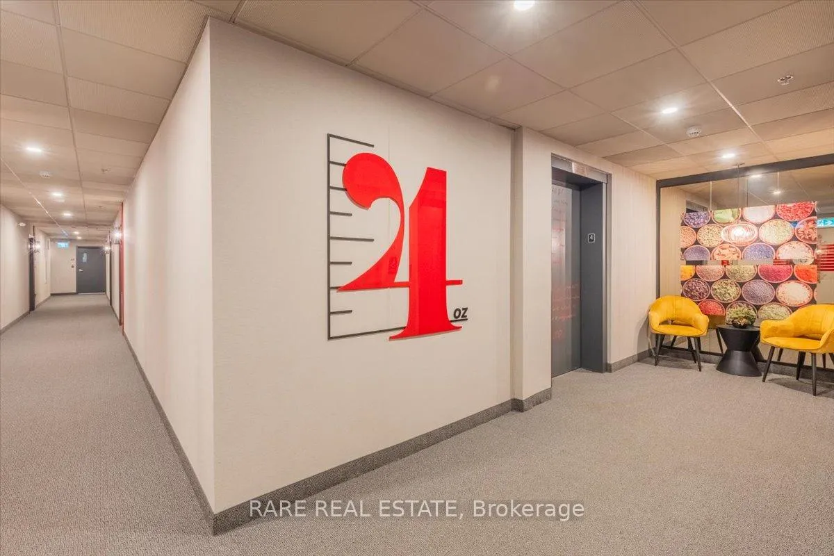 Photo 4 of Unit 405, 10 Culinary Lane, Barrie, Rural Barrie Southeast — HOMEH