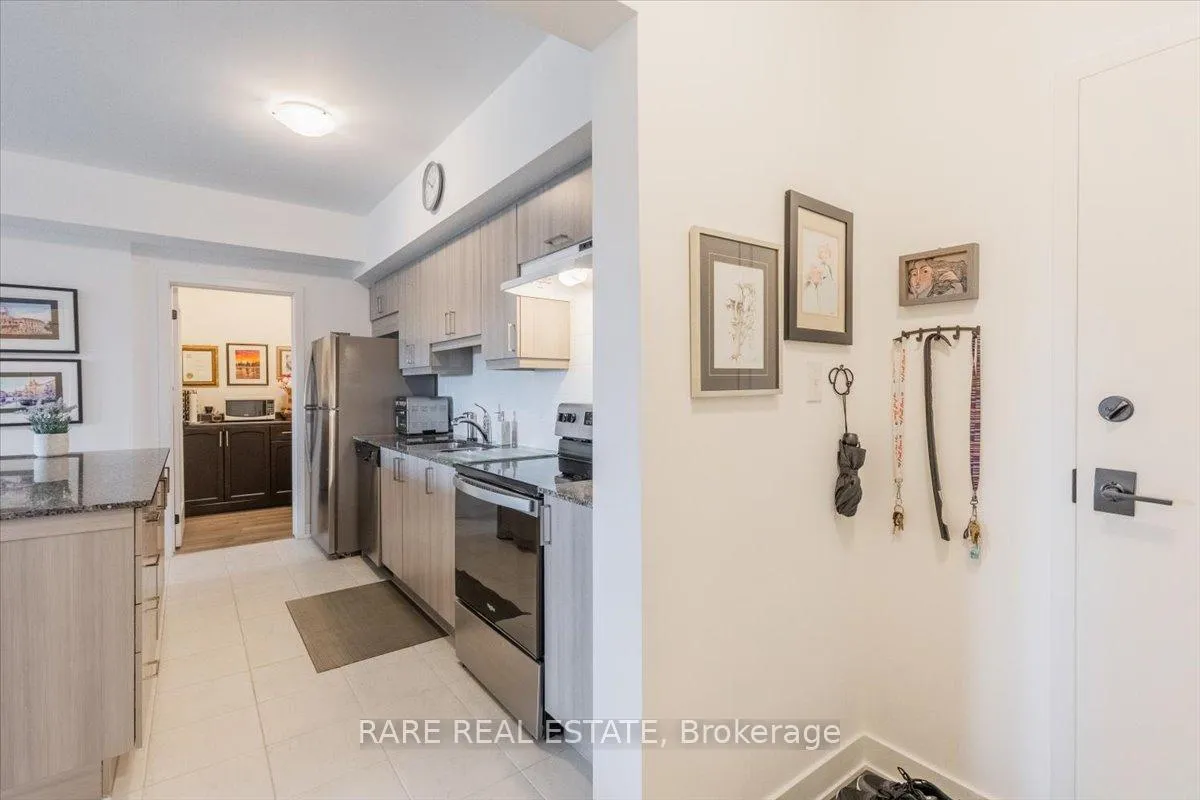 Photo 7 of Unit 405, 10 Culinary Lane, Barrie, Rural Barrie Southeast — HOMEH