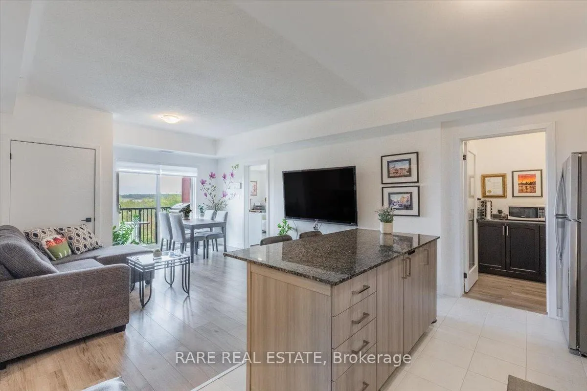 Photo 8 of Unit 405, 10 Culinary Lane, Barrie, Rural Barrie Southeast — HOMEH