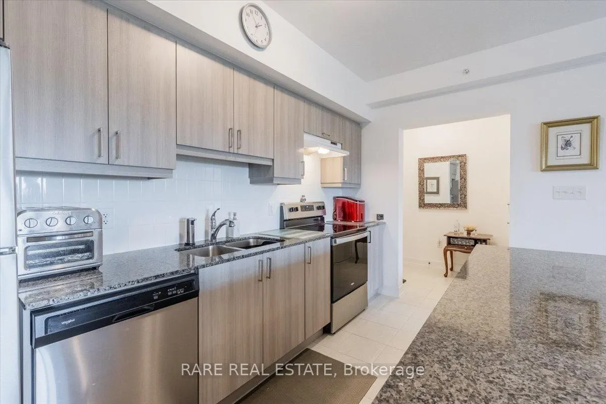 Photo 12 of Unit 405, 10 Culinary Lane, Barrie, Rural Barrie Southeast — HOMEH