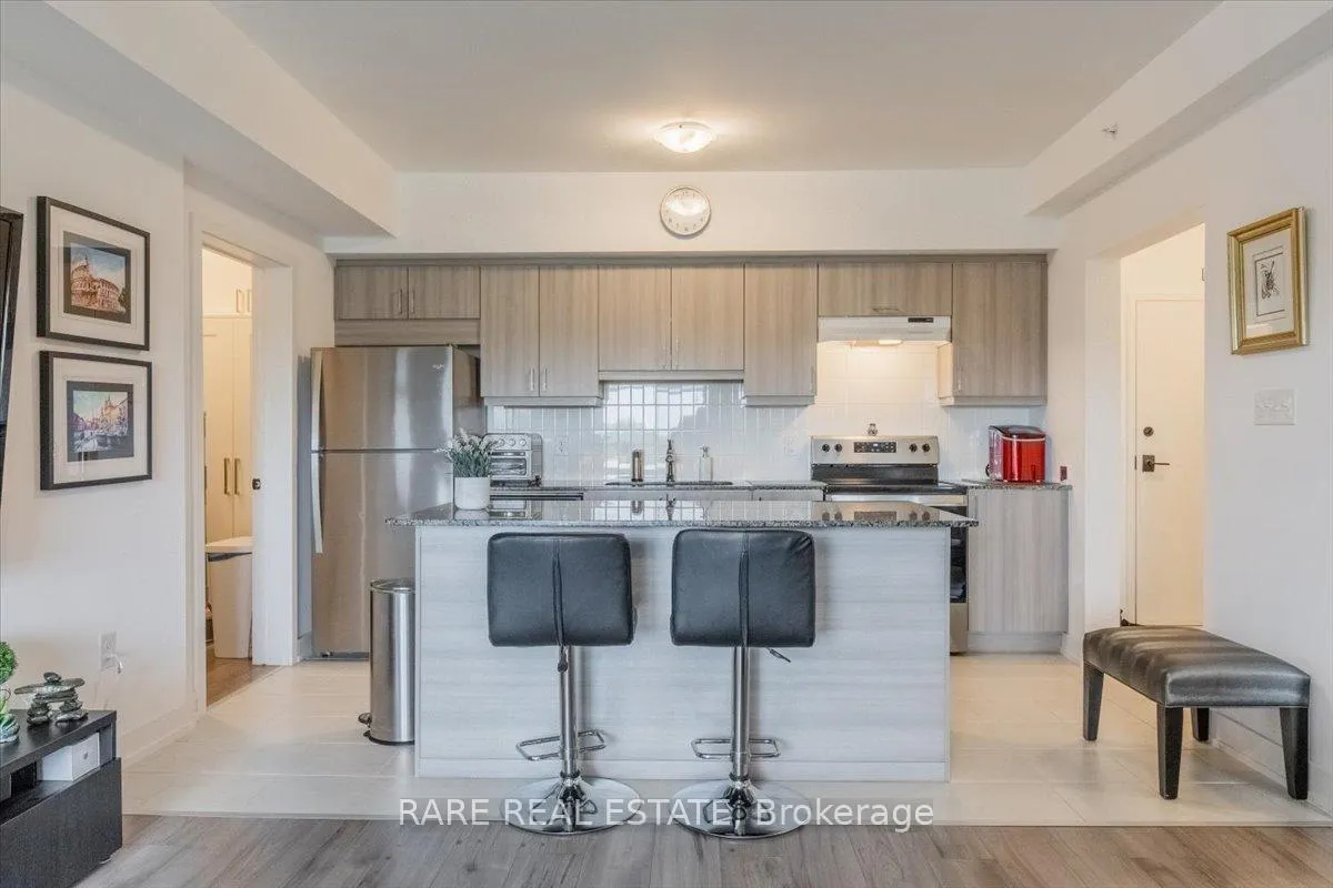 Photo 19 of Unit 405, 10 Culinary Lane, Barrie, Rural Barrie Southeast — HOMEH