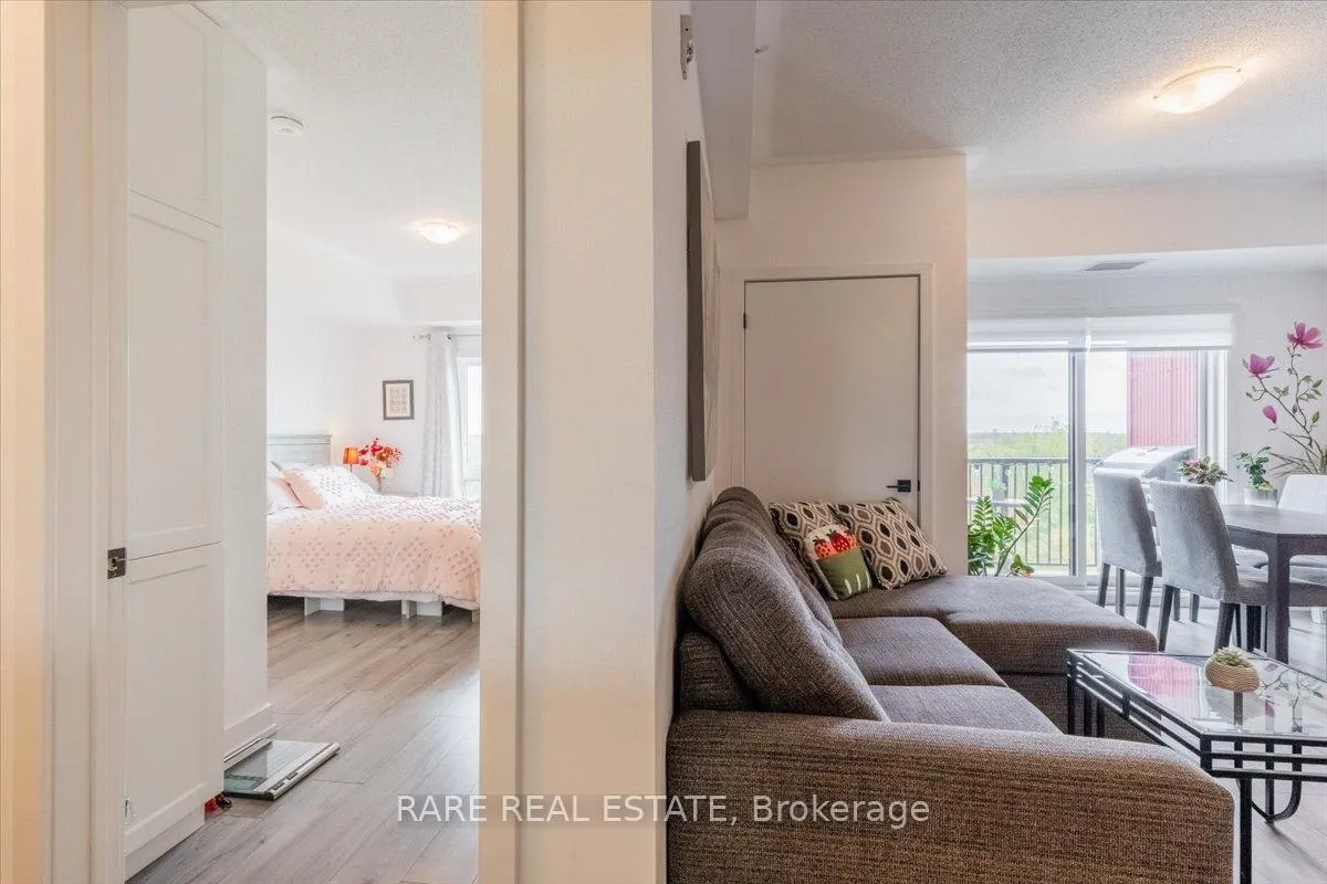 Photo 21 of Unit 405, 10 Culinary Lane, Barrie, Rural Barrie Southeast — HOMEH