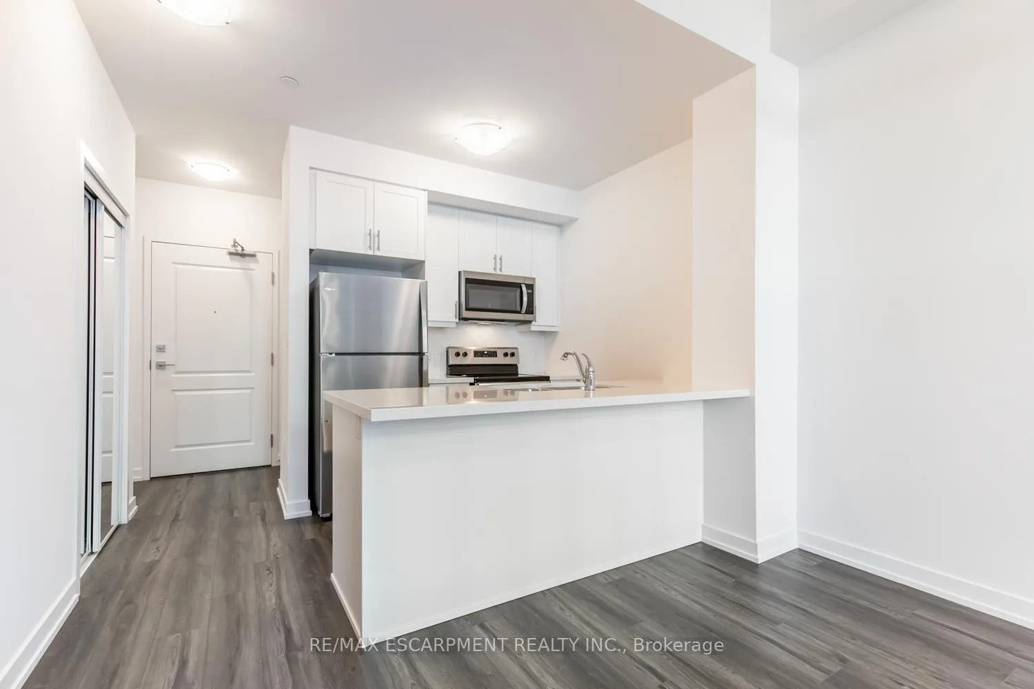 Photo 4 of Unit 516, 460 Dundas Street, Hamilton, Waterdown — HOMEH