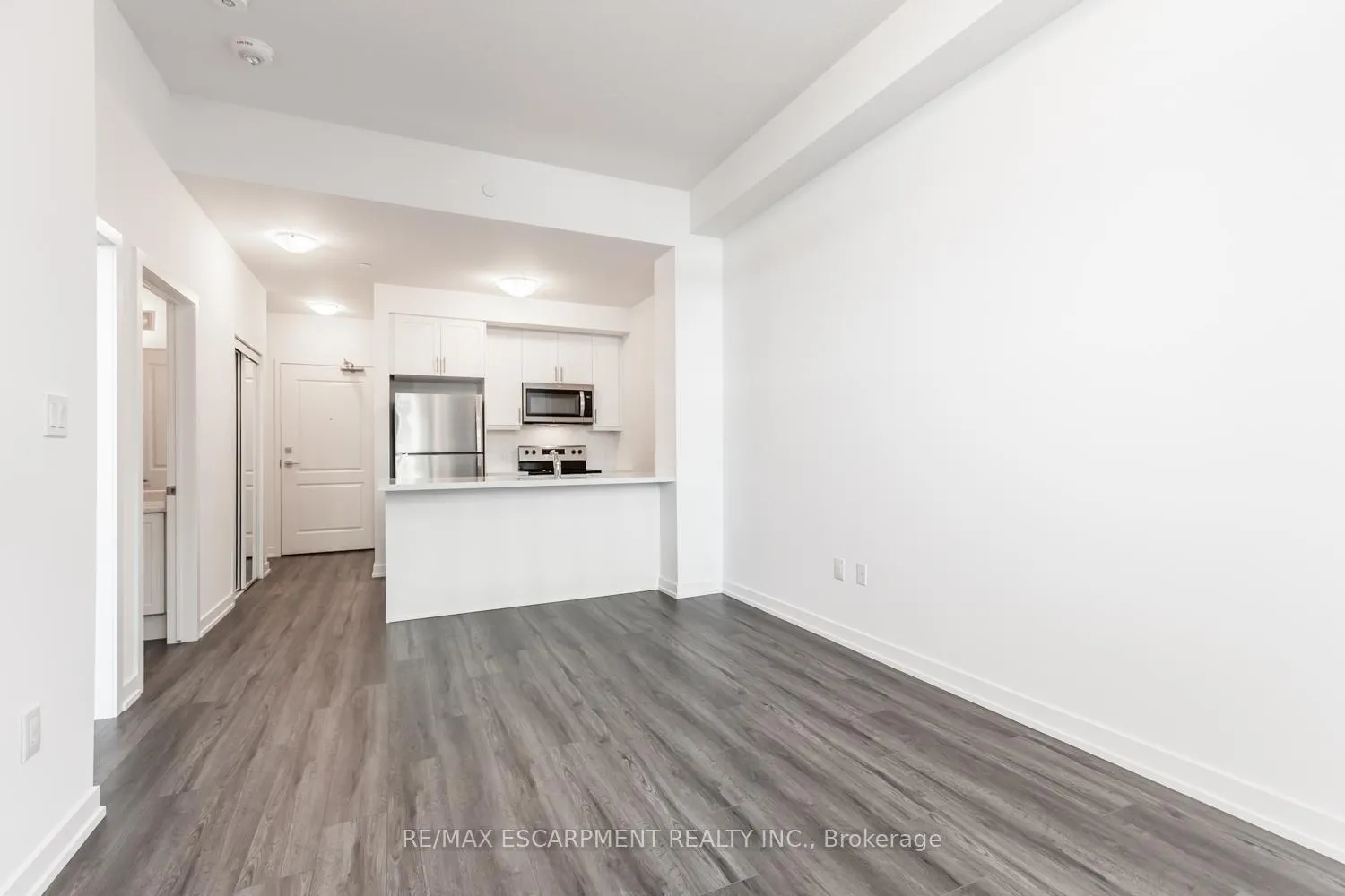 Photo 11 of Unit 516, 460 Dundas Street, Hamilton, Waterdown — HOMEH