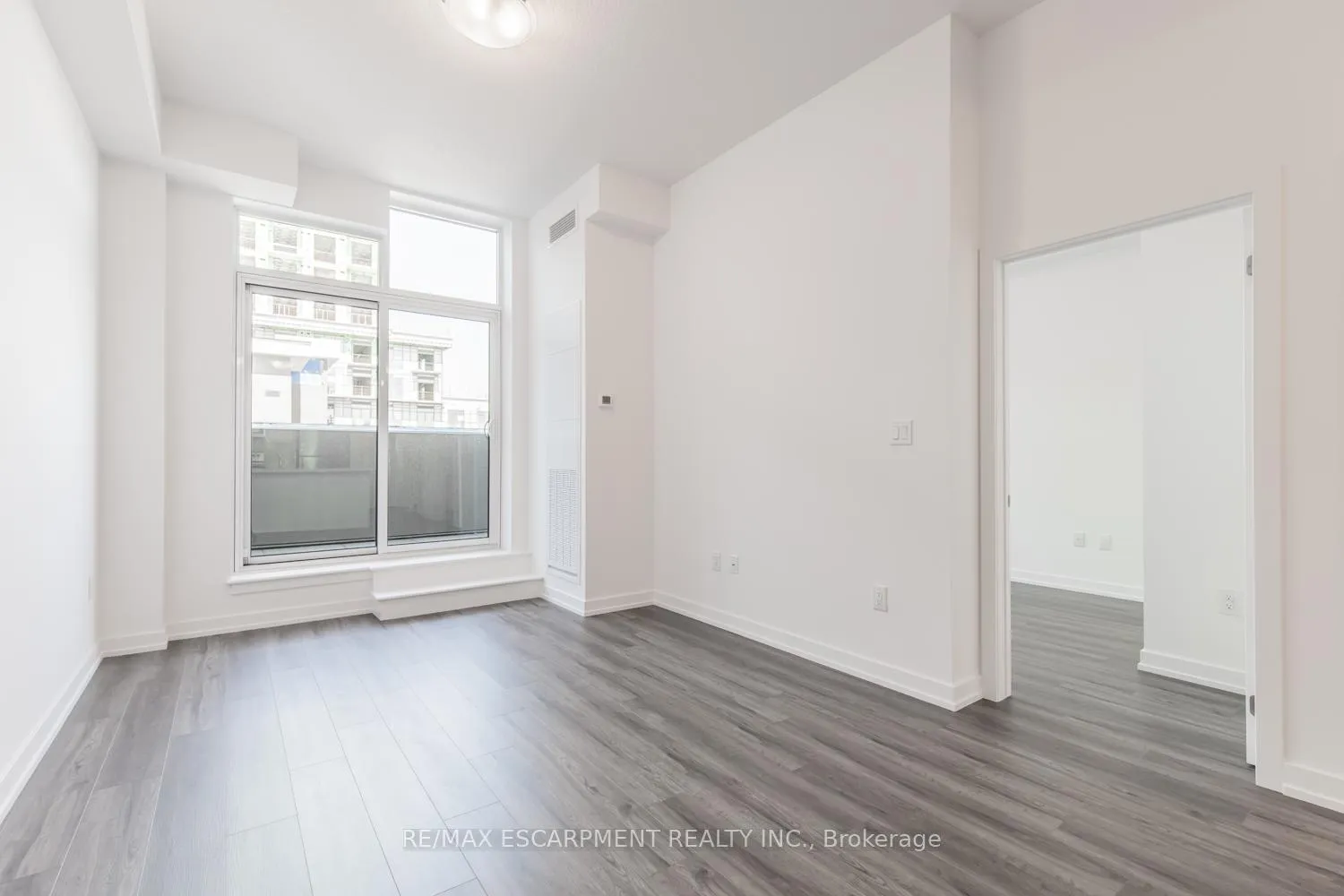Photo 14 of Unit 516, 460 Dundas Street, Hamilton, Waterdown — HOMEH