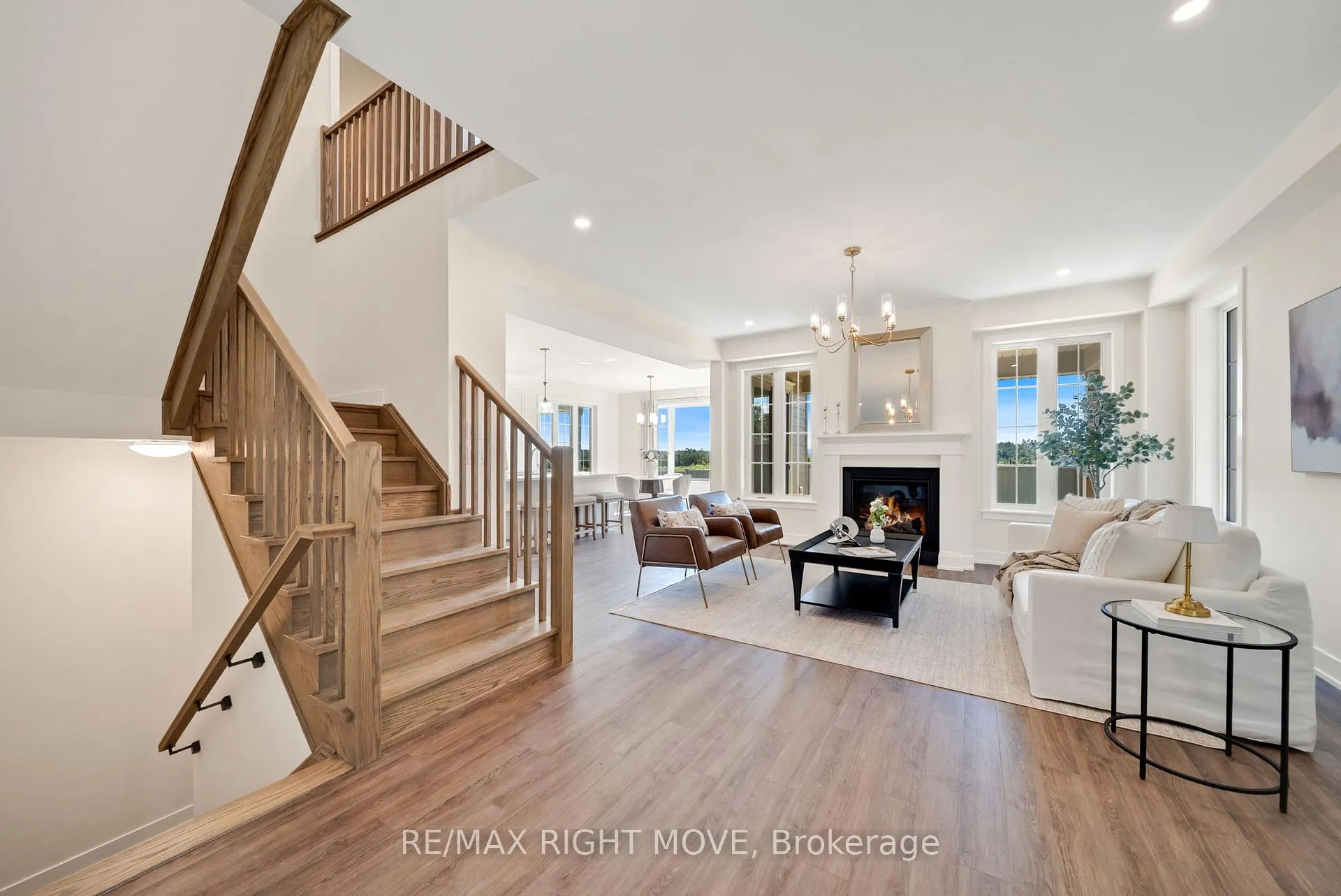 Photo 5 of 3194 Orion Boulevard, Orillia — HOMEH