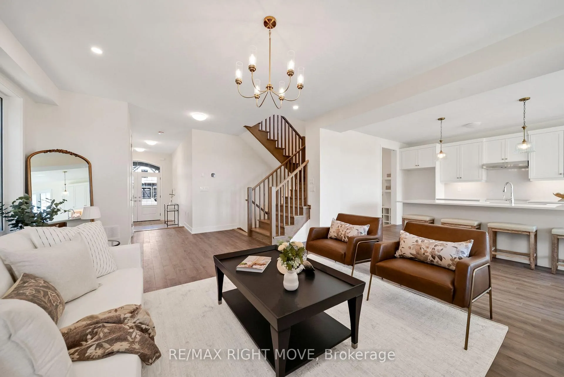 Photo 11 of 3194 Orion Boulevard, Orillia — HOMEH