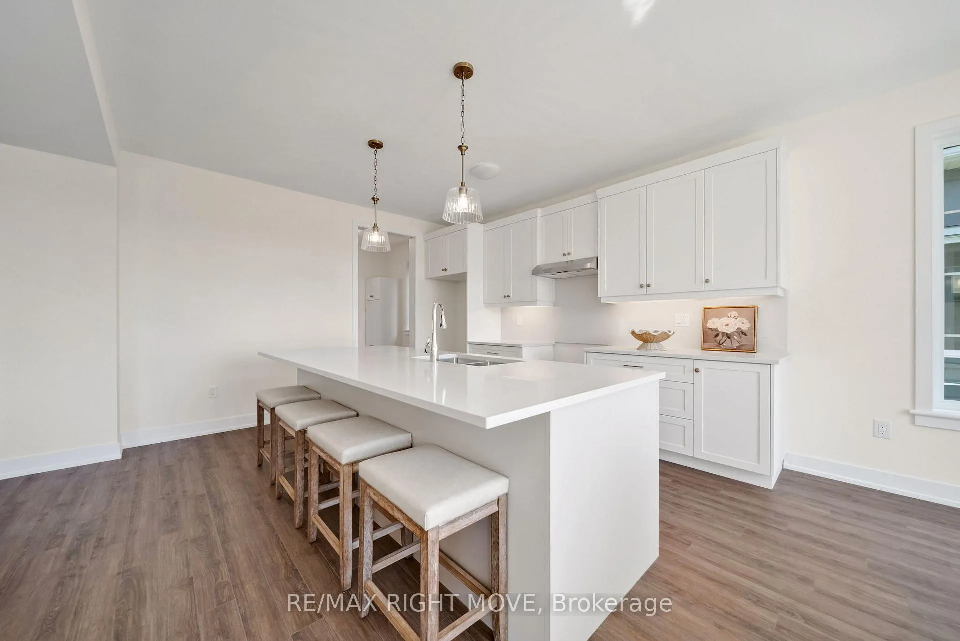 Photo 16 of 3194 Orion Boulevard, Orillia — HOMEH