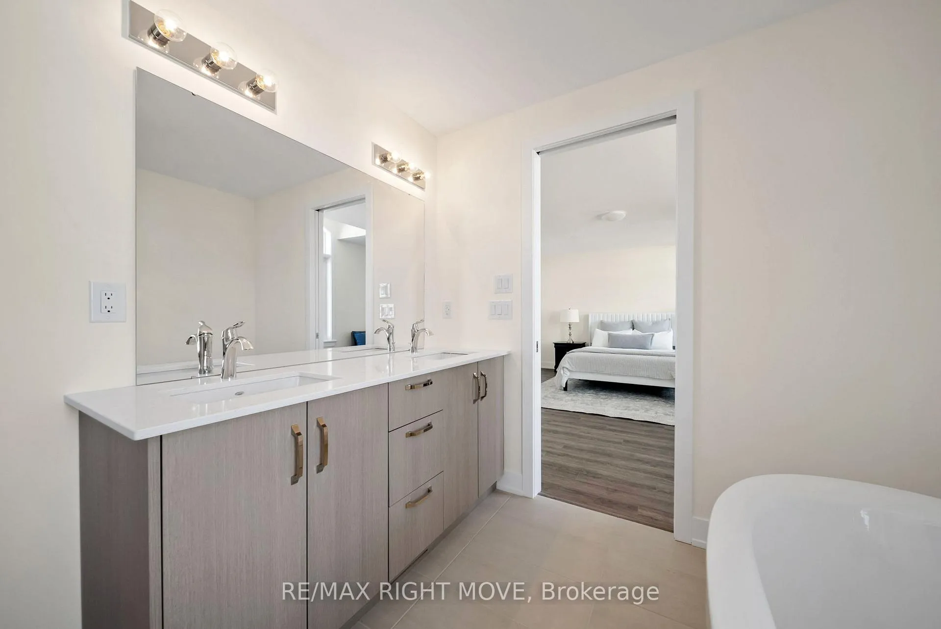 Photo 26 of 3194 Orion Boulevard, Orillia — HOMEH