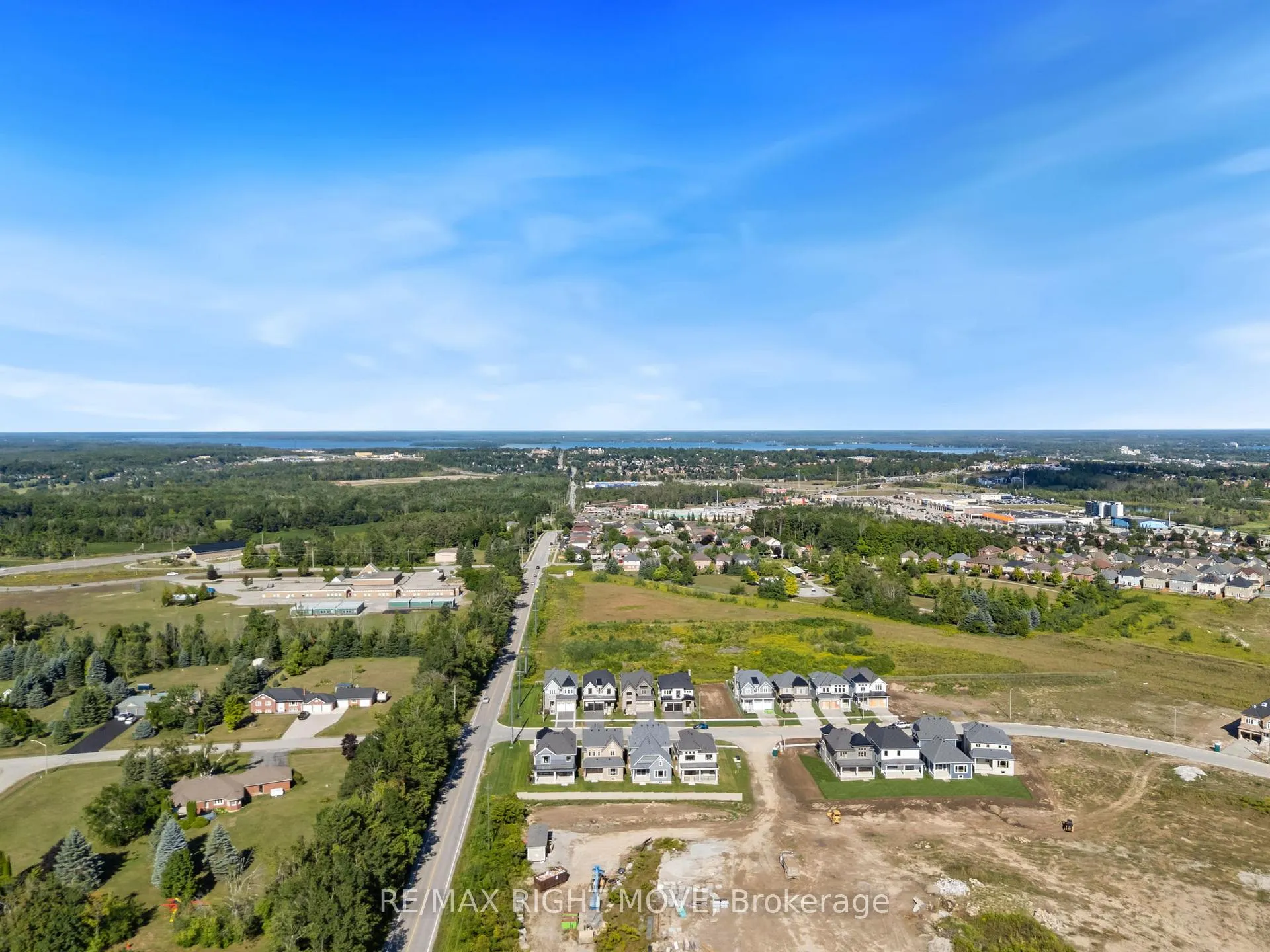 Photo 37 of 3194 Orion Boulevard, Orillia — HOMEH