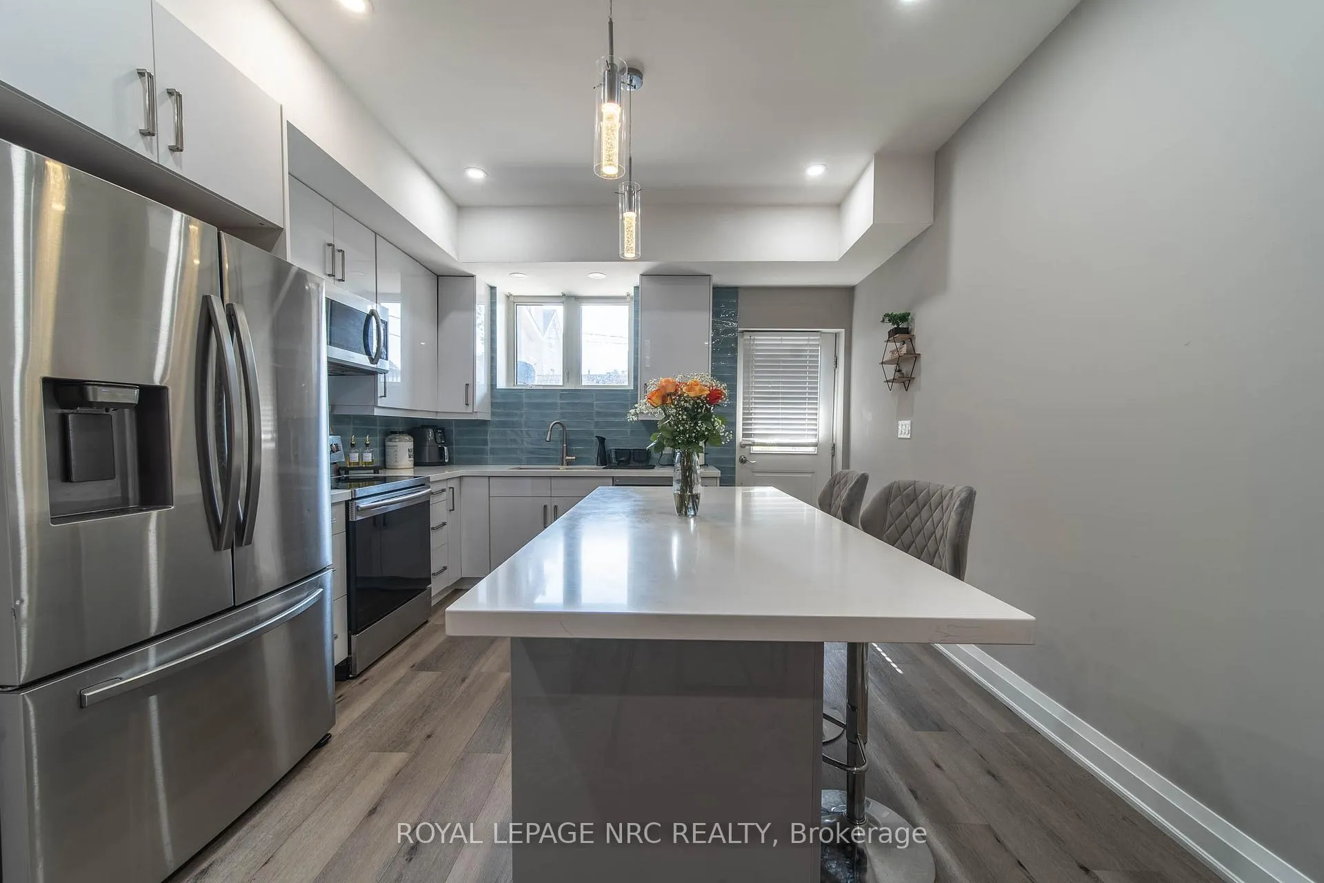 Photo 2 of 37A Ormonde Avenue, St. Catharines, Facer — HOMEH