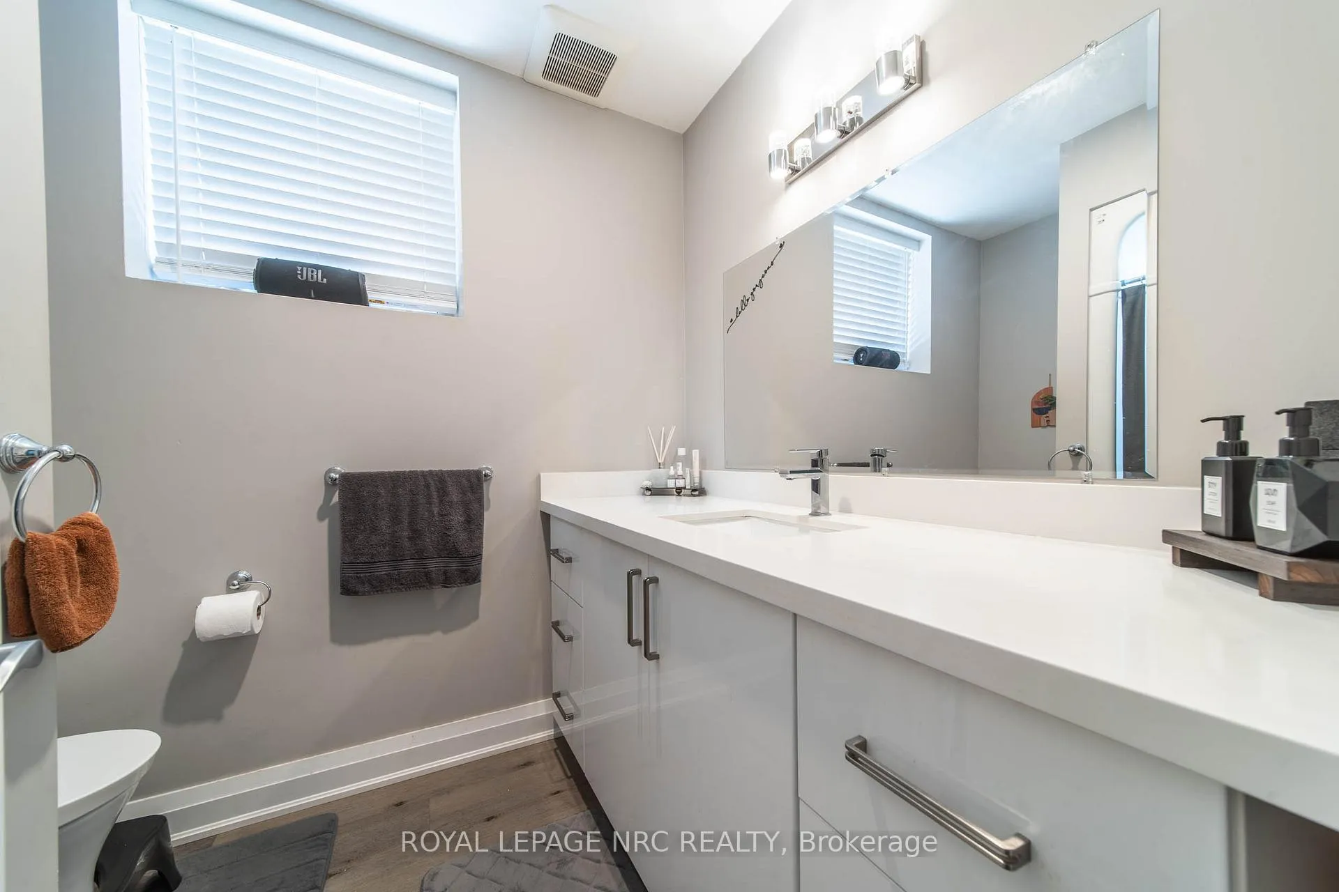Photo 8 of 37A Ormonde Avenue, St. Catharines, Facer — HOMEH