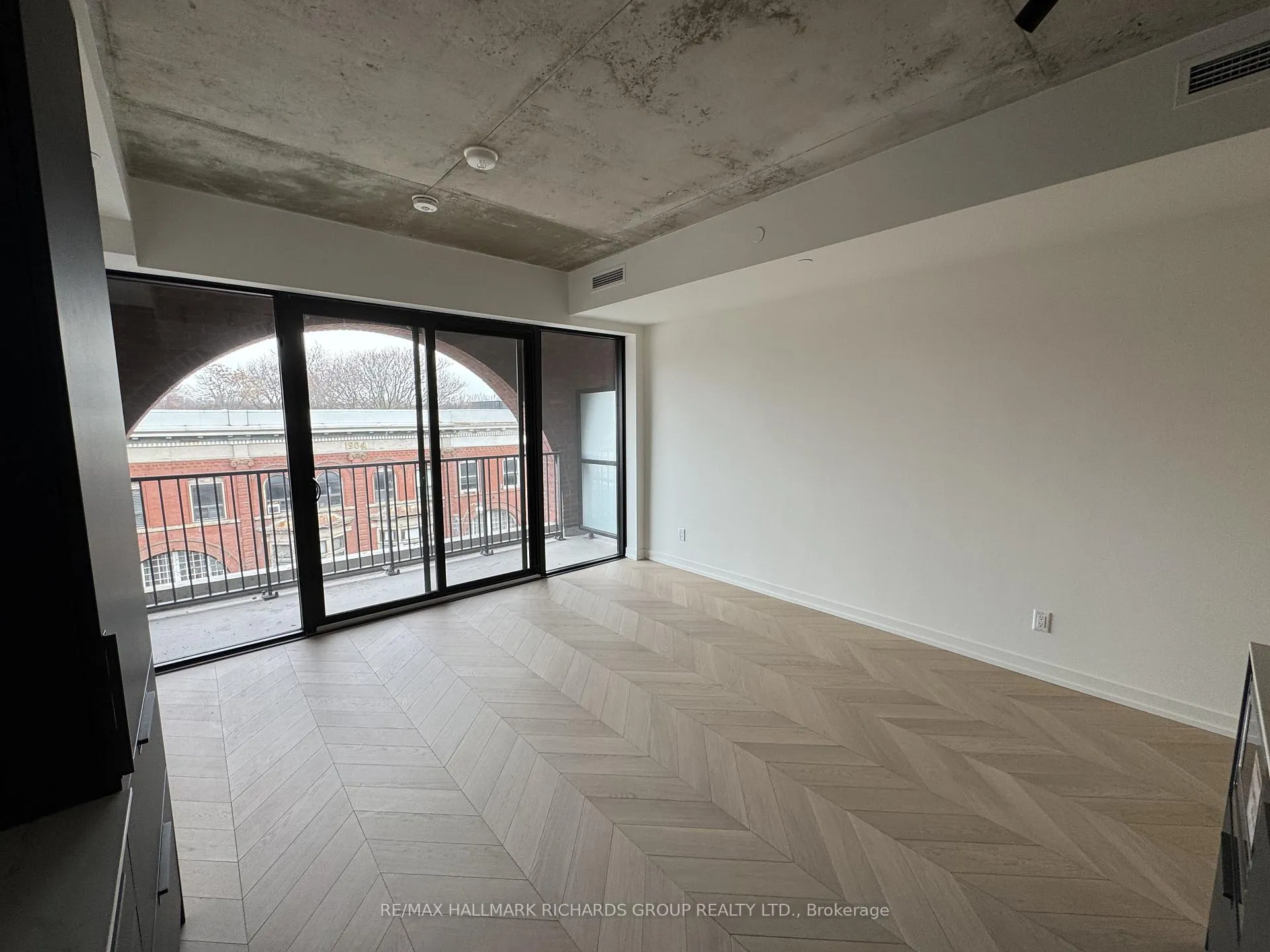 Photo 3 of Unit 402, 761 Queen Street E, Toronto, South Riverdale — HOMEH