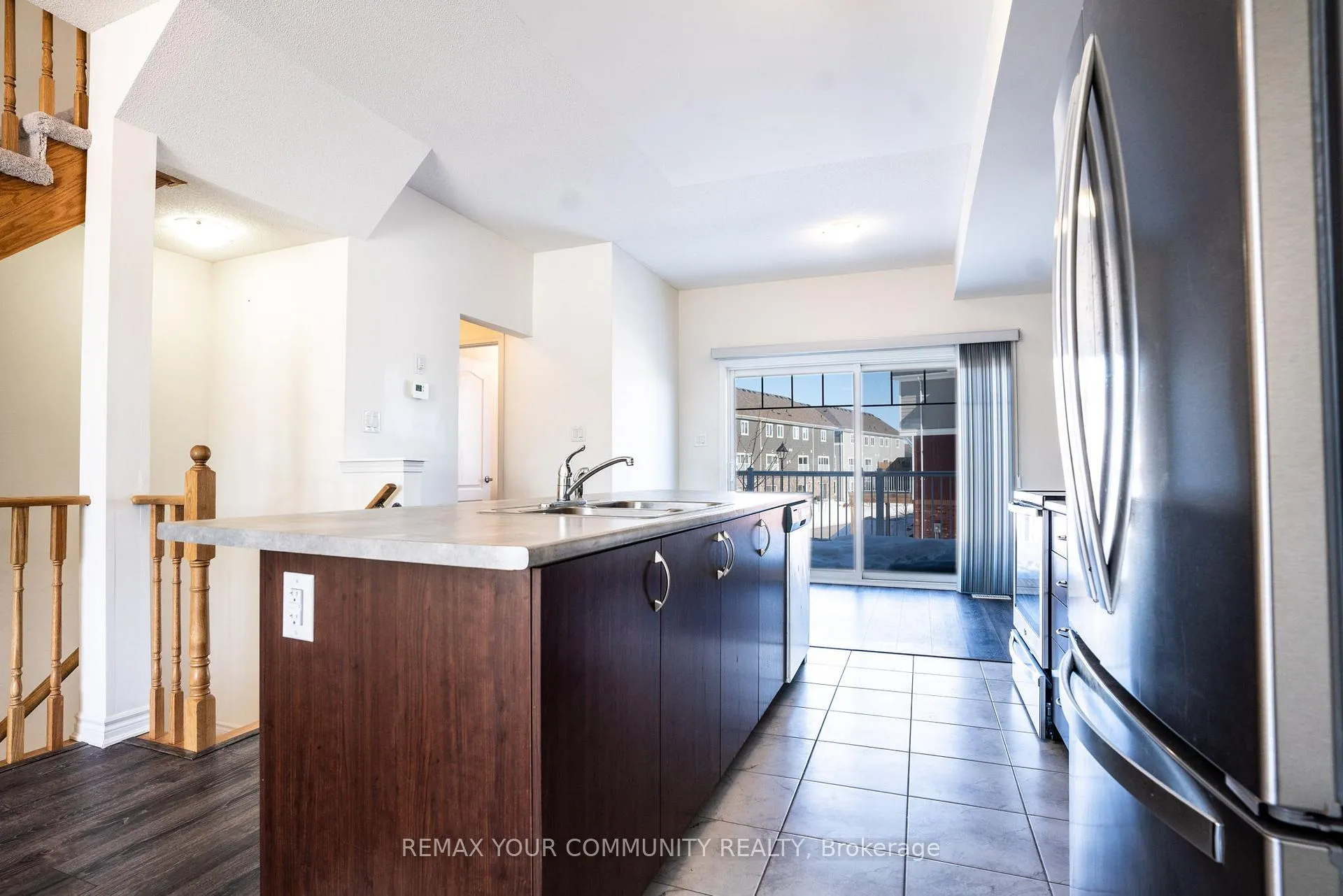Photo 5 of 150 Village Gate Drive, Wasaga Beach — HOMEH