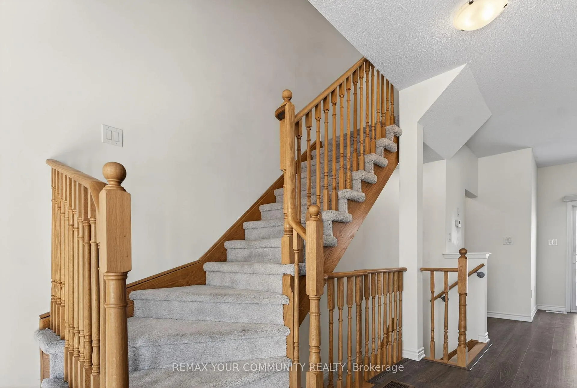 Photo 7 of 150 Village Gate Drive, Wasaga Beach — HOMEH