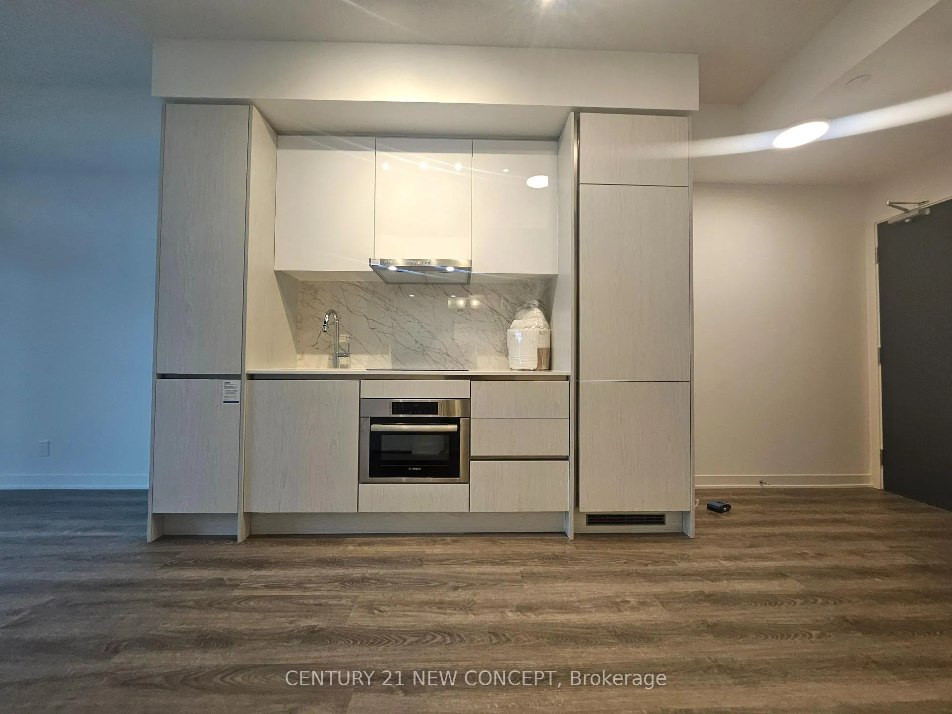 Photo 8 of Unit 2201, 180 Front Street E, Toronto, Moss Park — HOMEH
