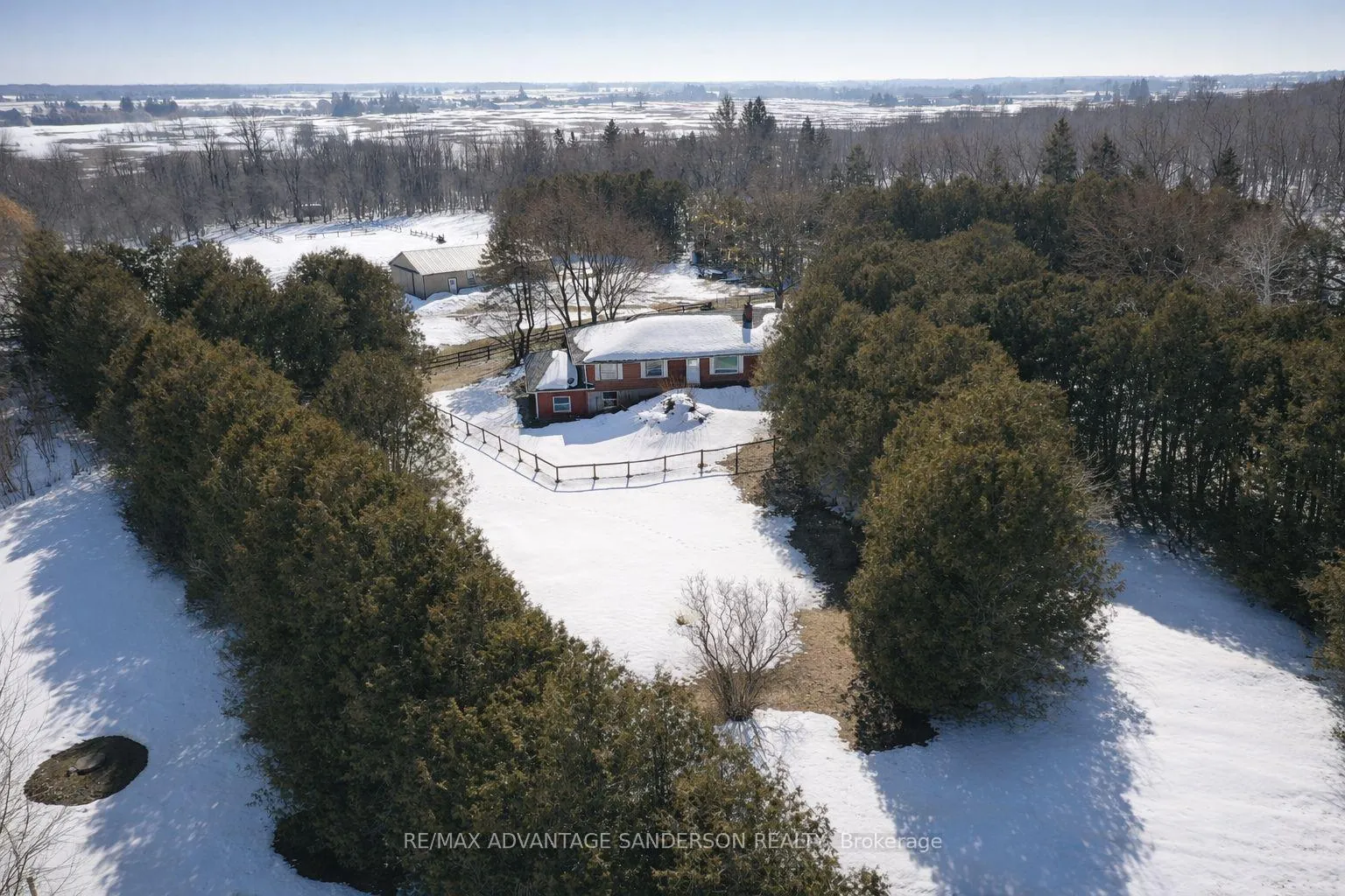 Photo 2 of 8201 Observatory Drive, Lucan Biddulph, Rural Lucan Biddulph — HOMEH