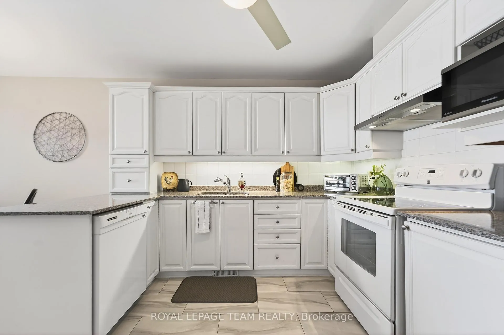 Photo 20 of 12 Partridge Drive, Ottawa, Kanata - Bridlewood — HOMEH