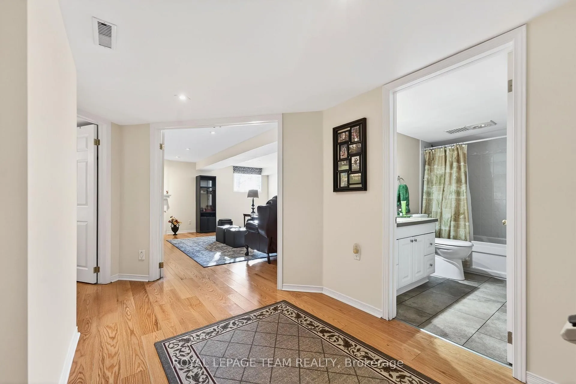 Photo 34 of 12 Partridge Drive, Ottawa, Kanata - Bridlewood — HOMEH