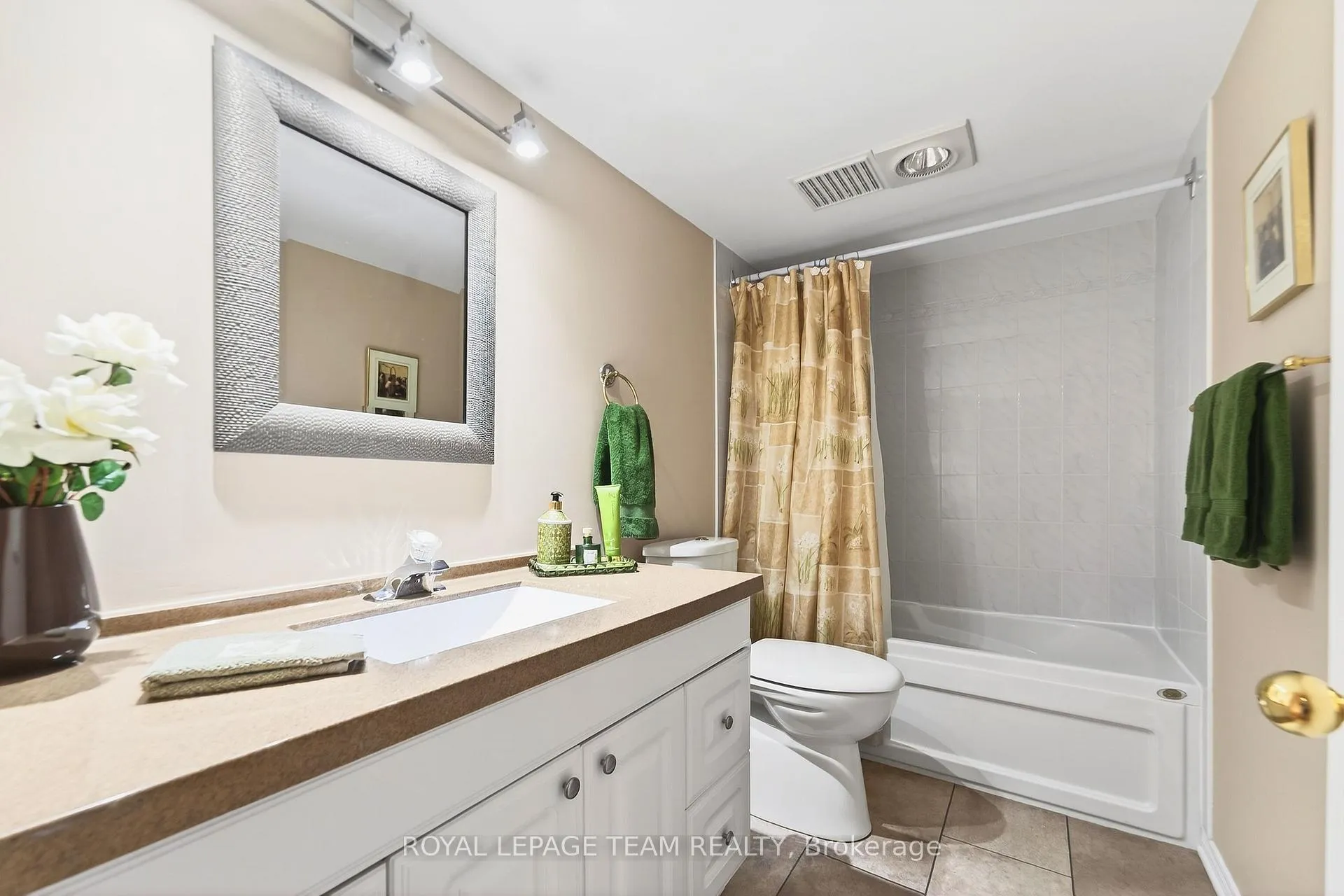 Photo 41 of 12 Partridge Drive, Ottawa, Kanata - Bridlewood — HOMEH