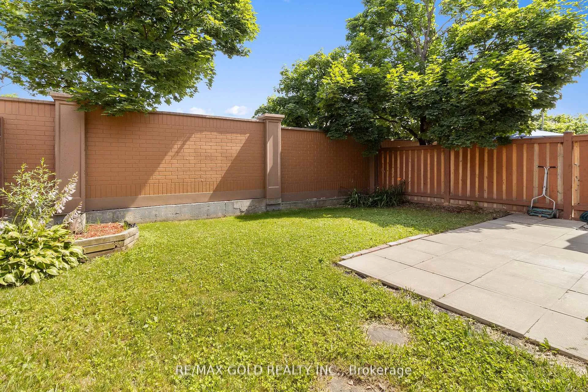 Photo 24 of 40 Blue Spruce Street, Brampton, Sandringham-Wellington — HOMEH