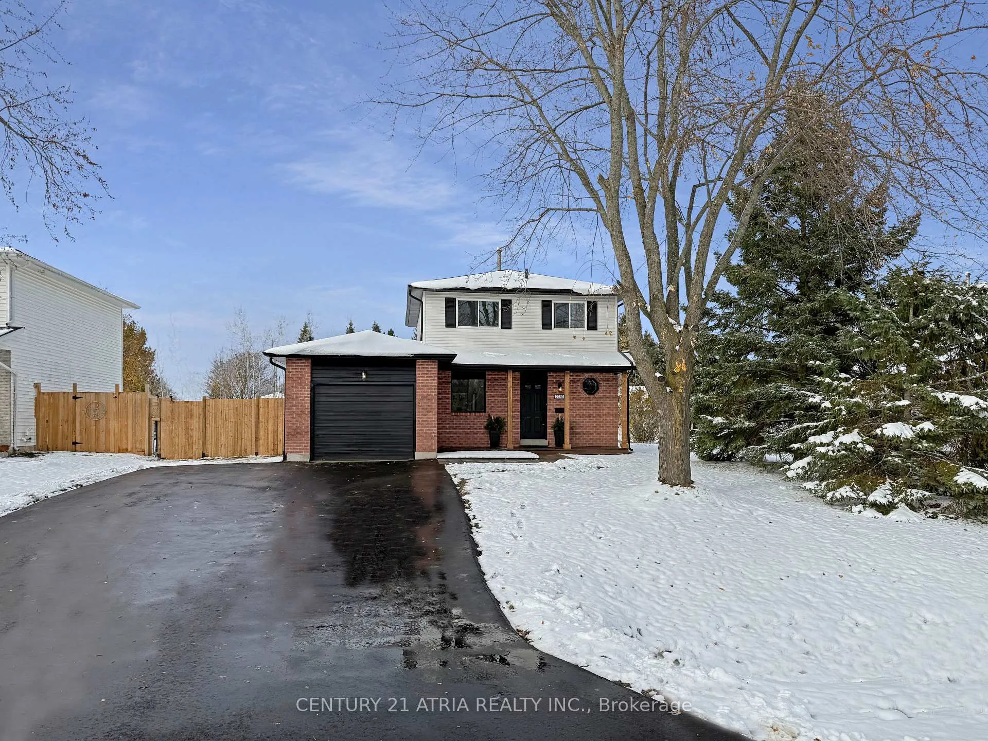 Photo 2 of 2260 Lynn Street, Innisfil, Stroud — HOMEH