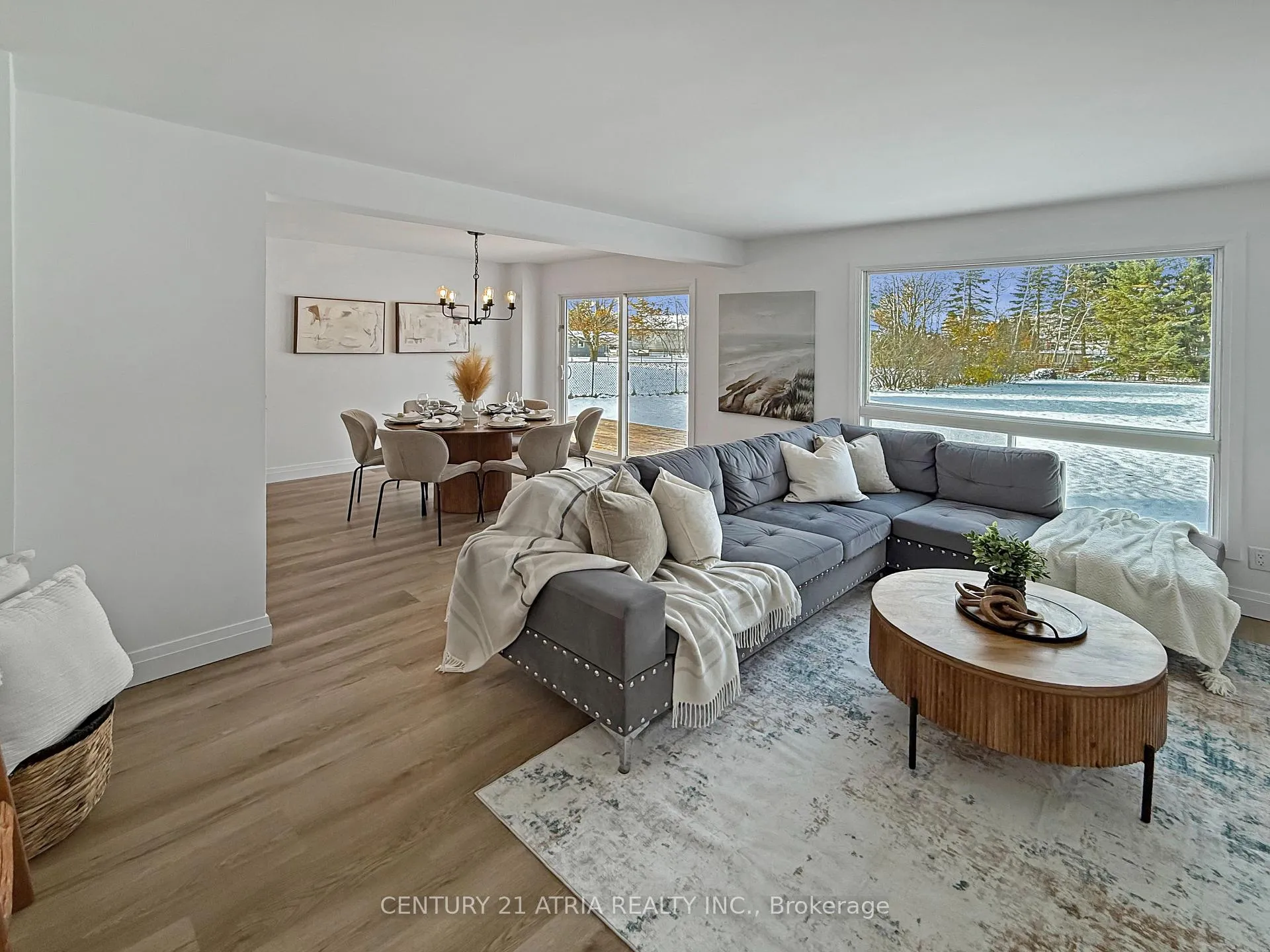 Photo 10 of 2260 Lynn Street, Innisfil, Stroud — HOMEH