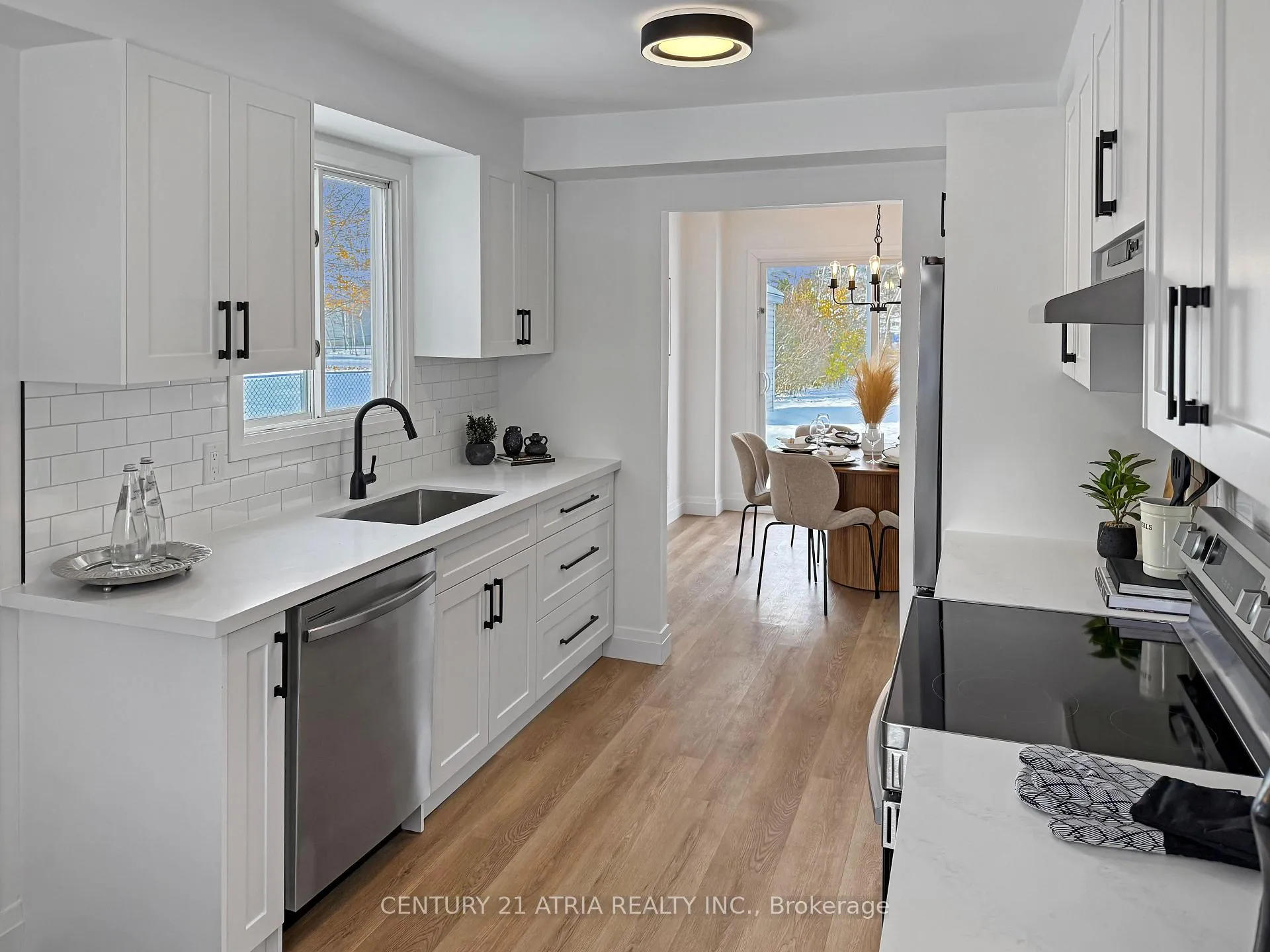Photo 19 of 2260 Lynn Street, Innisfil, Stroud — HOMEH