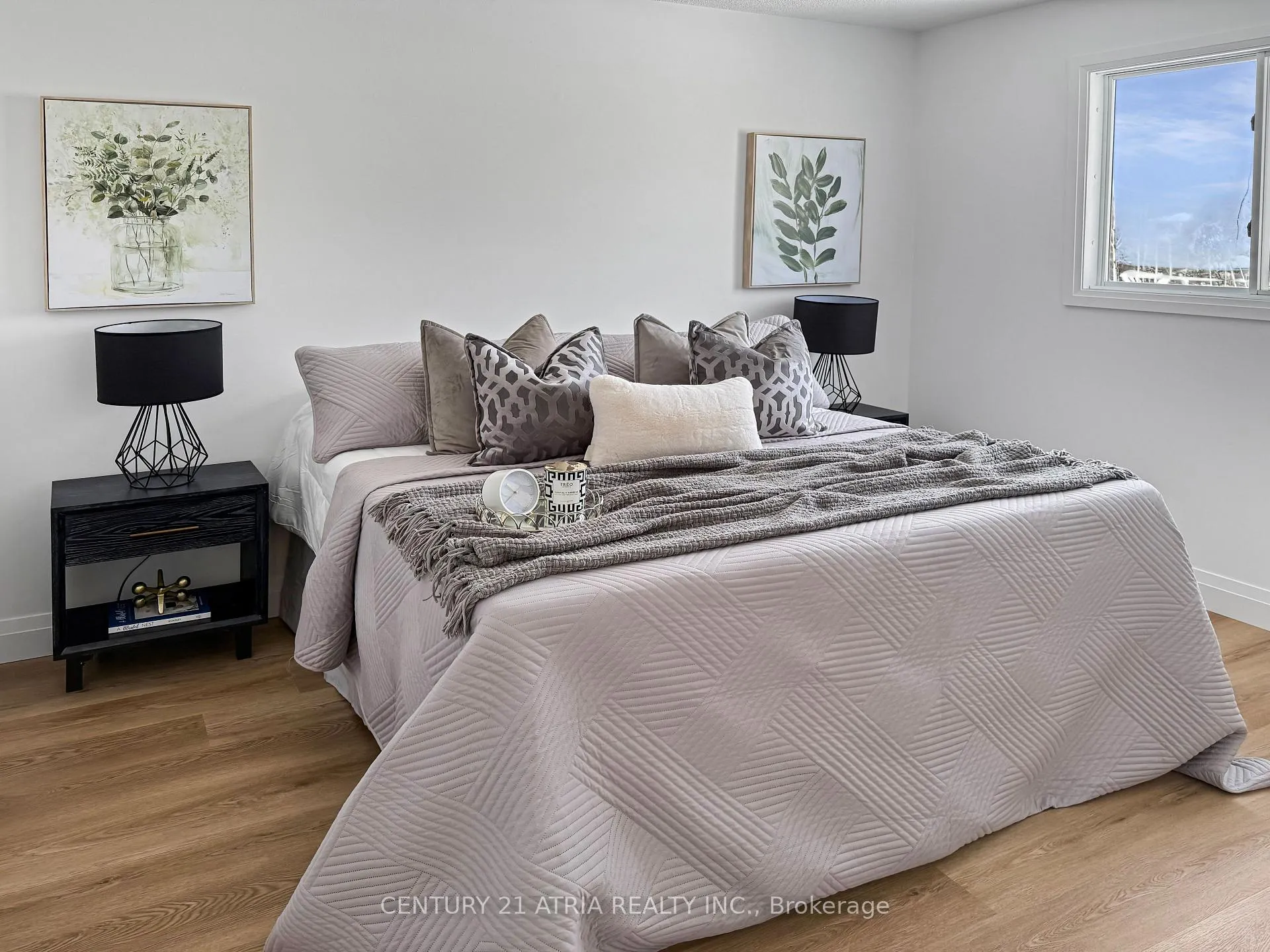 Photo 25 of 2260 Lynn Street, Innisfil, Stroud — HOMEH