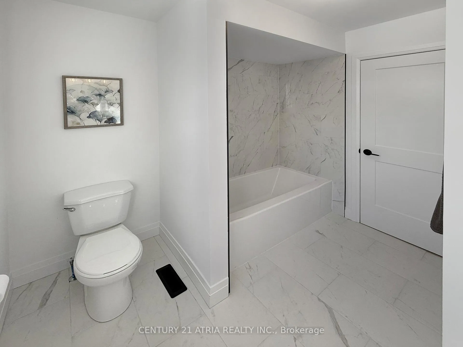 Photo 31 of 2260 Lynn Street, Innisfil, Stroud — HOMEH
