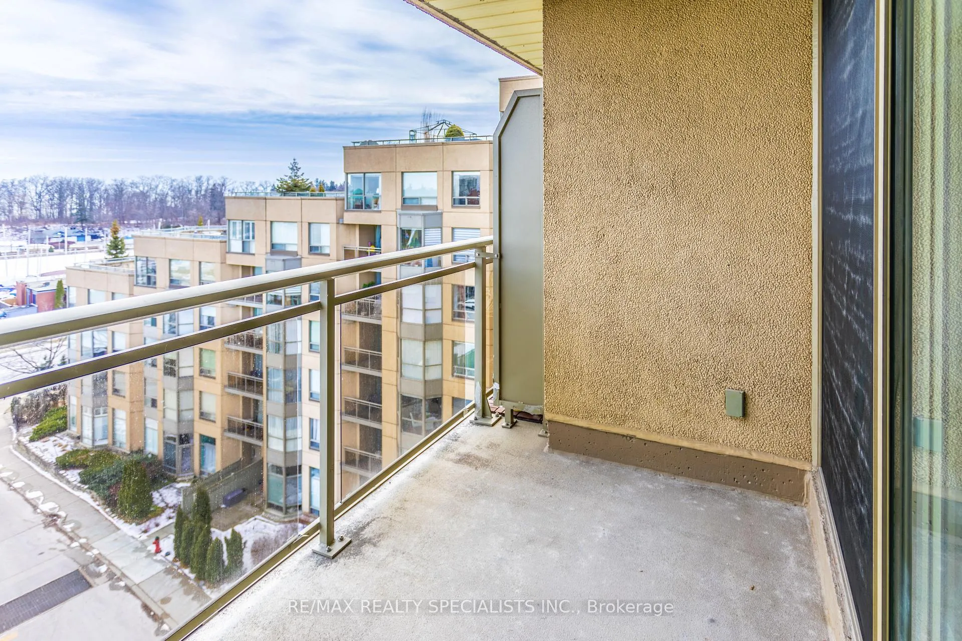 Photo 30 of Unit 708, 2511 Lakeshore Road W, Oakville, Bronte — HOMEH