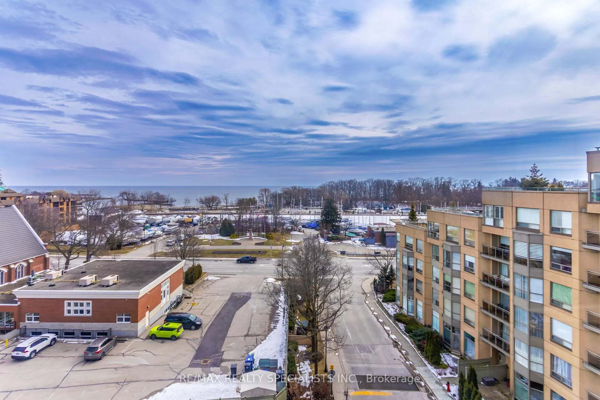 Photo 33 of Unit 708, 2511 Lakeshore Road W, Oakville, Bronte — HOMEH