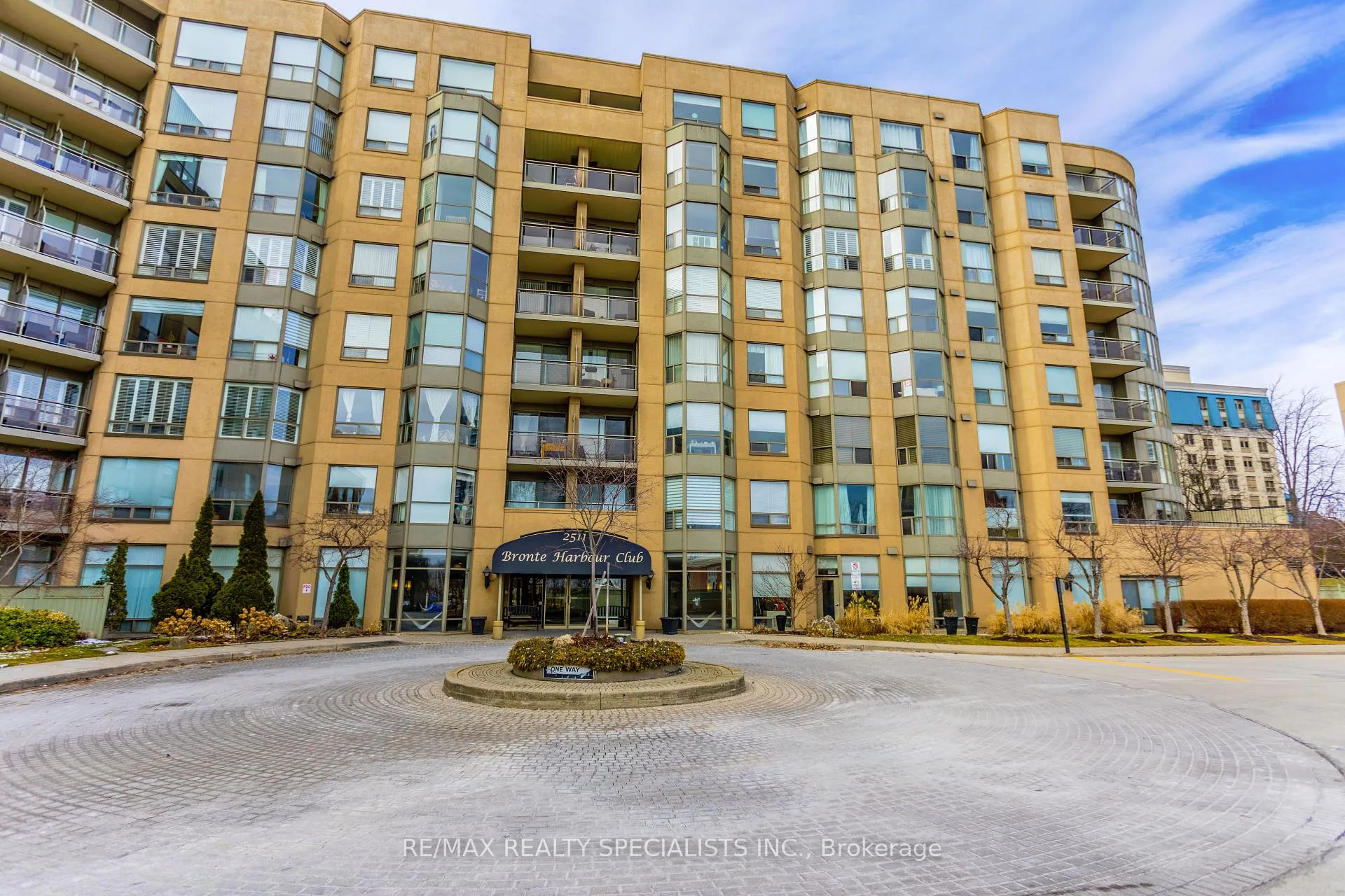 Photo 37 of Unit 708, 2511 Lakeshore Road W, Oakville, Bronte — HOMEH