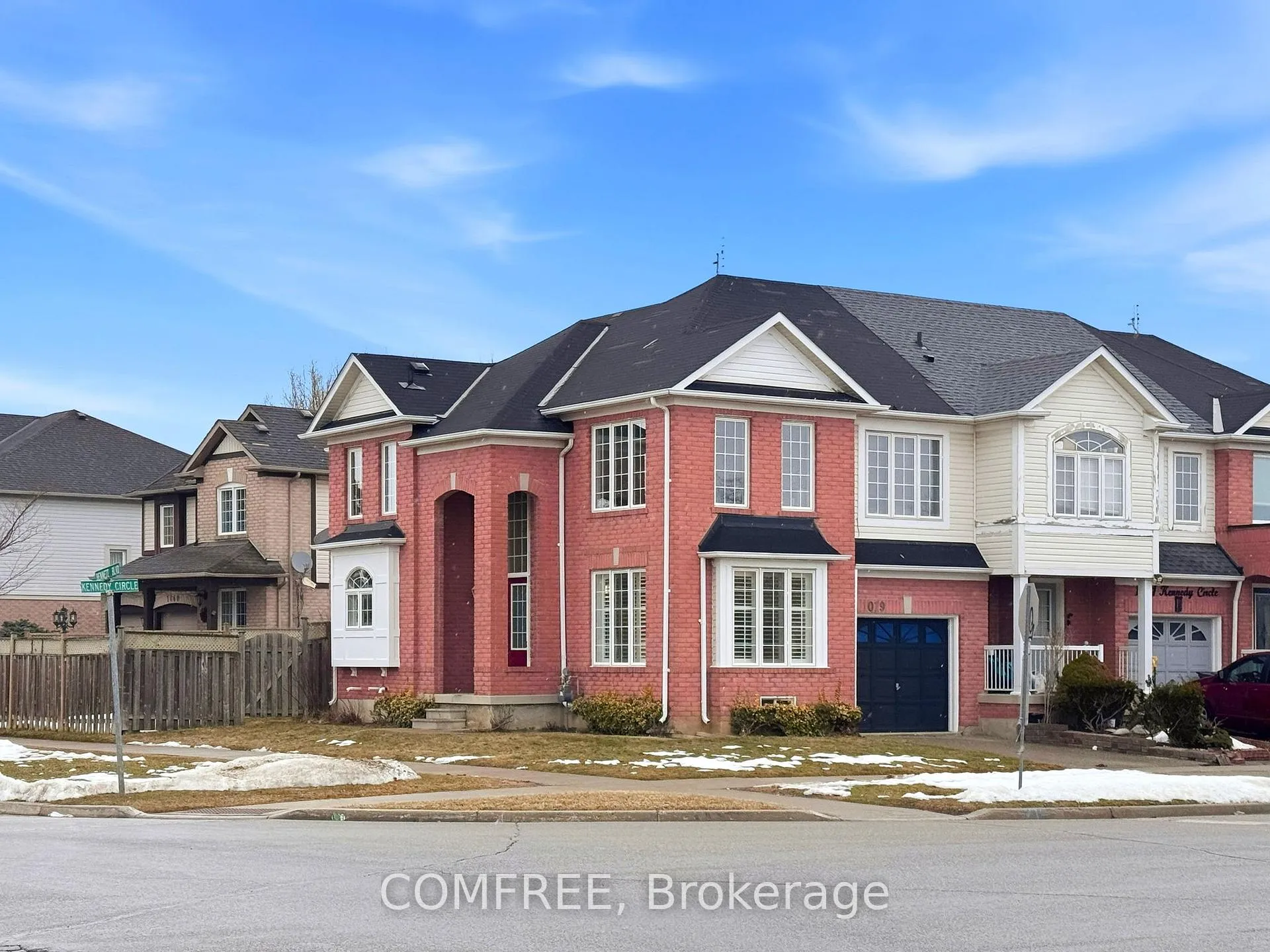 Front of 1019 Kennedy Circle