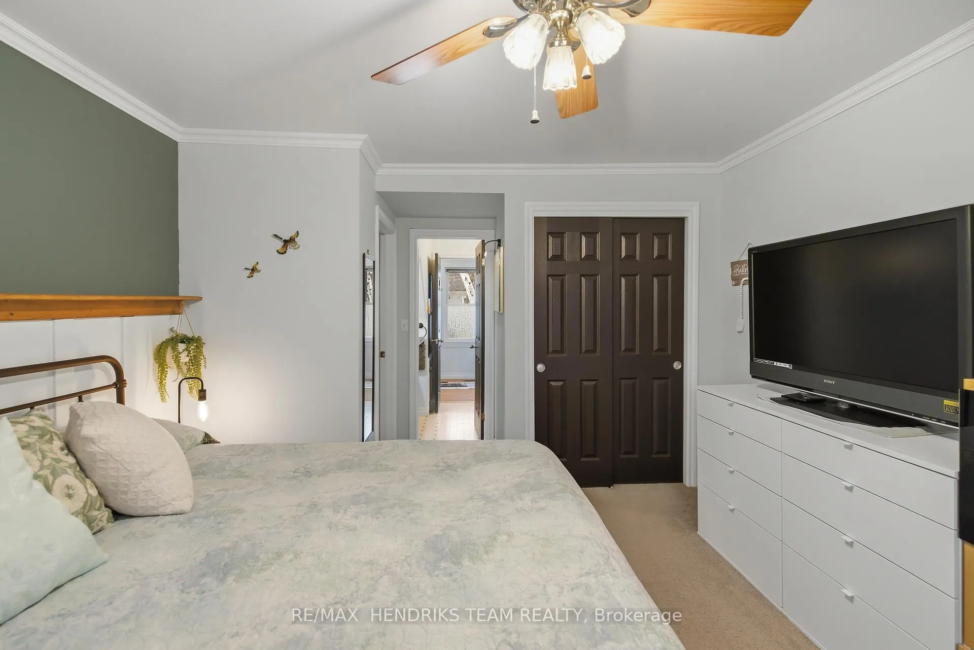 Photo 12 of 10 Alice Street, St. Catharines, Haig — HOMEH