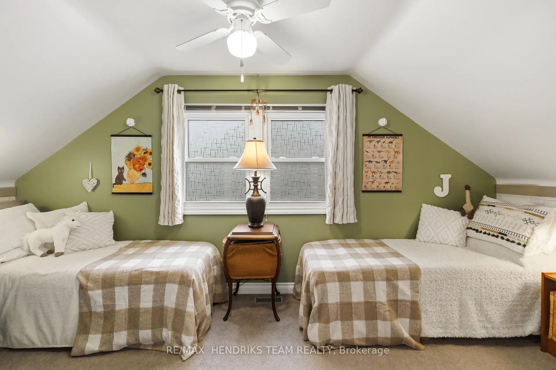 Photo 17 of 10 Alice Street, St. Catharines, Haig — HOMEH