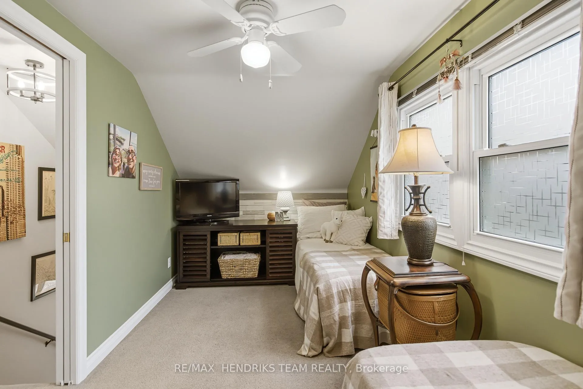 Photo 19 of 10 Alice Street, St. Catharines, Haig — HOMEH
