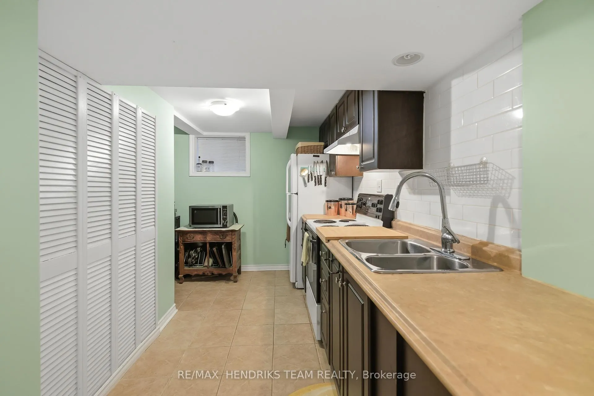 Photo 23 of 10 Alice Street, St. Catharines, Haig — HOMEH