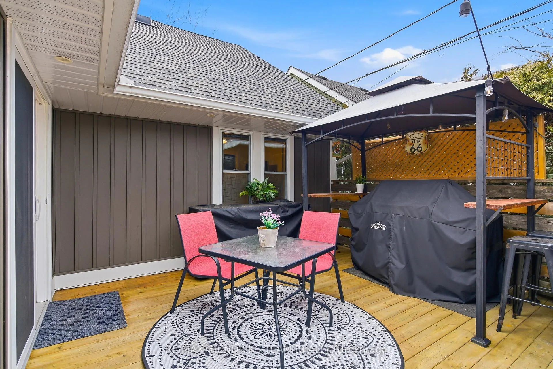 Photo 33 of 10 Alice Street, St. Catharines, Haig — HOMEH
