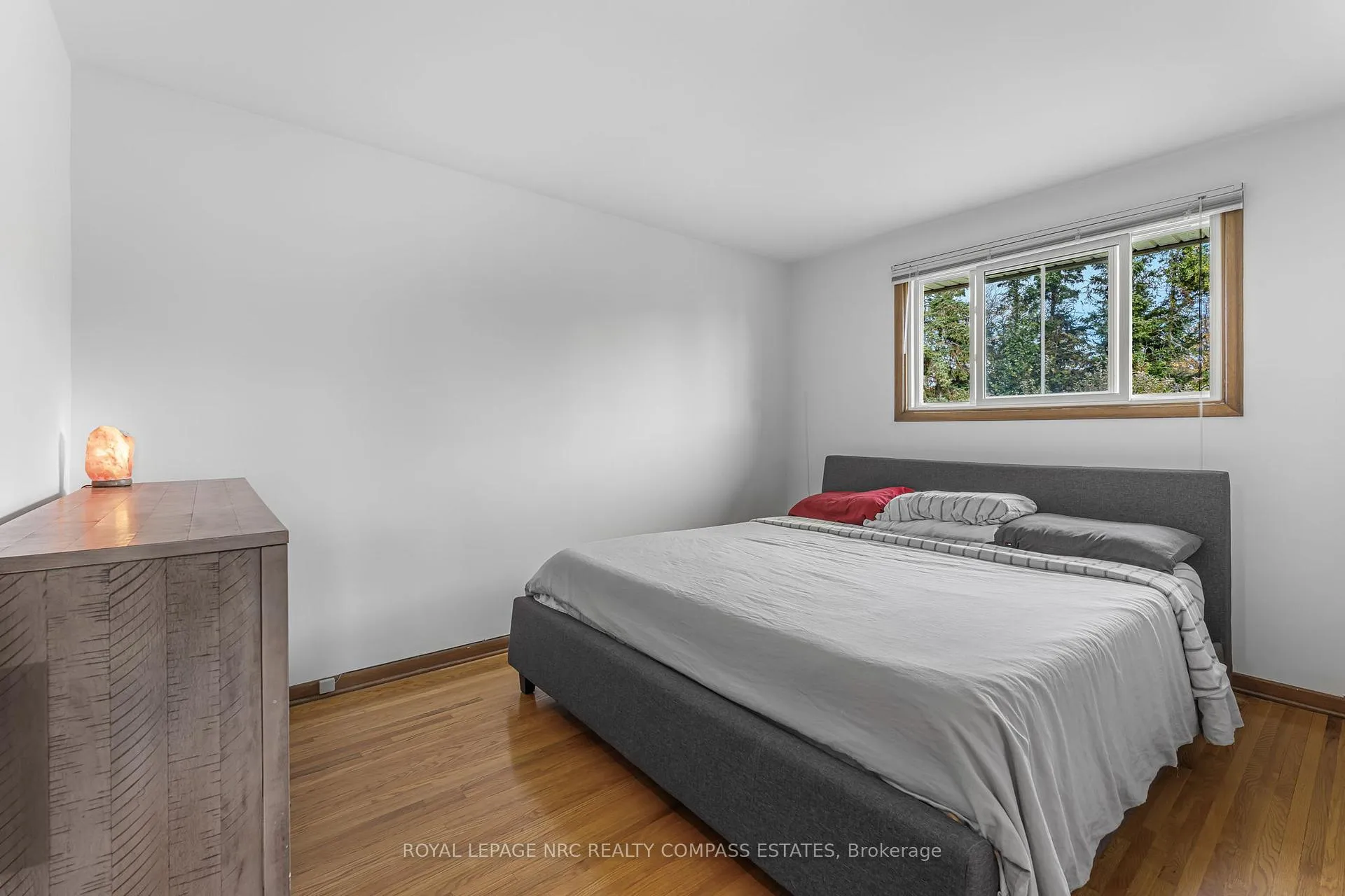 Photo 22 of 20 Prince Philip Drive, St. Catharines, Vine/Linwell — HOMEH
