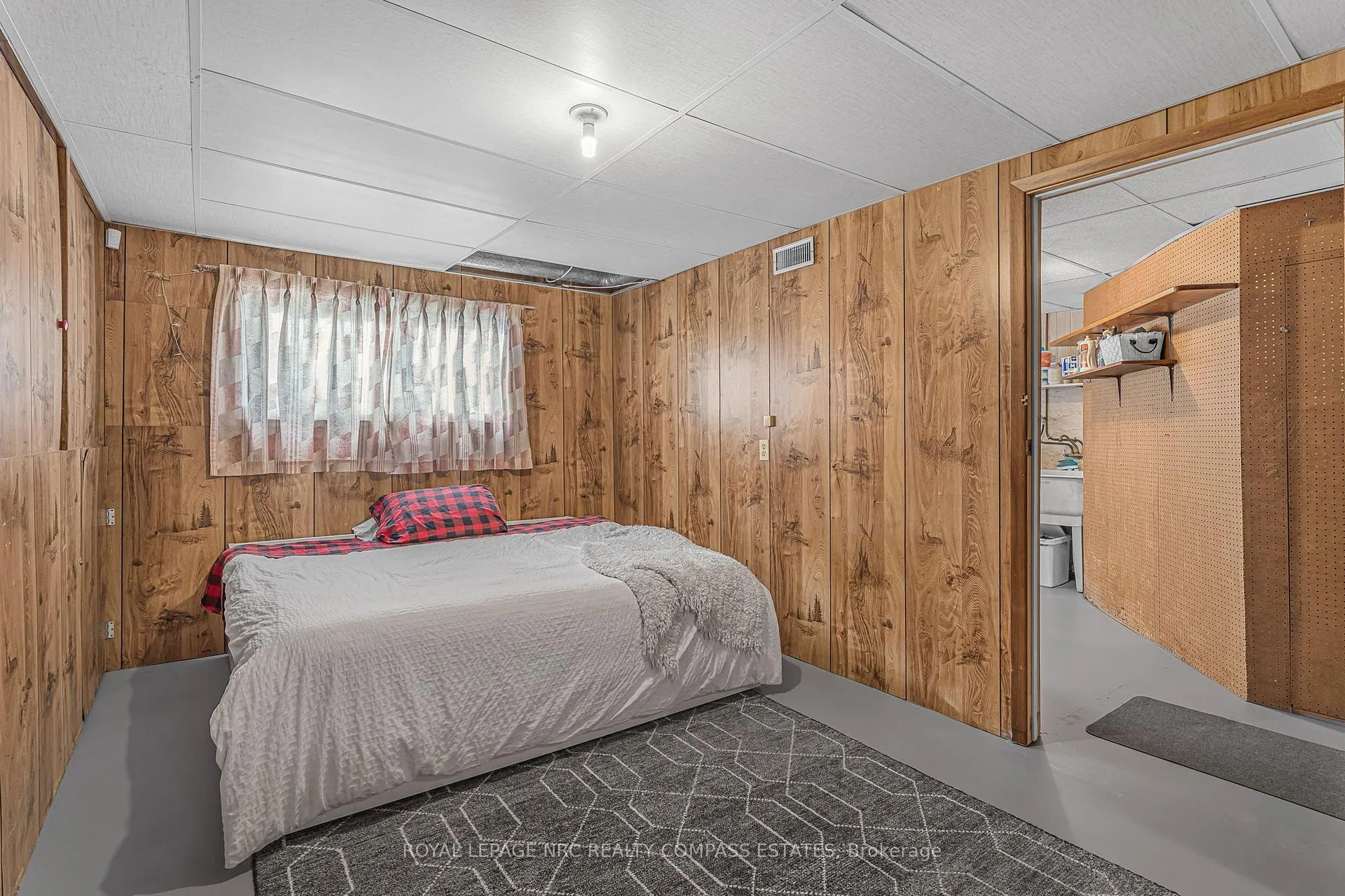 Photo 26 of 20 Prince Philip Drive, St. Catharines, Vine/Linwell — HOMEH