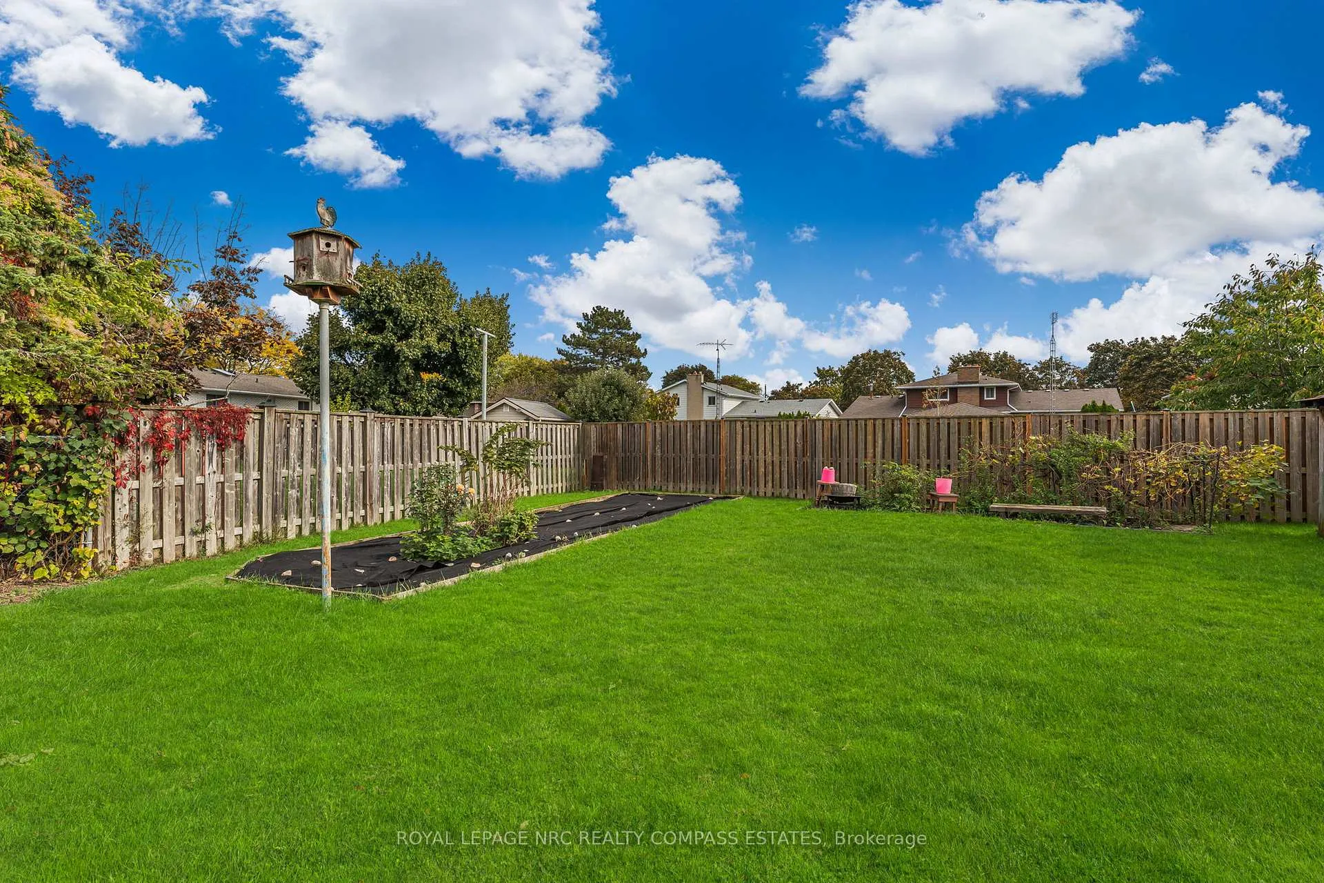 Photo 39 of 20 Prince Philip Drive, St. Catharines, Vine/Linwell — HOMEH