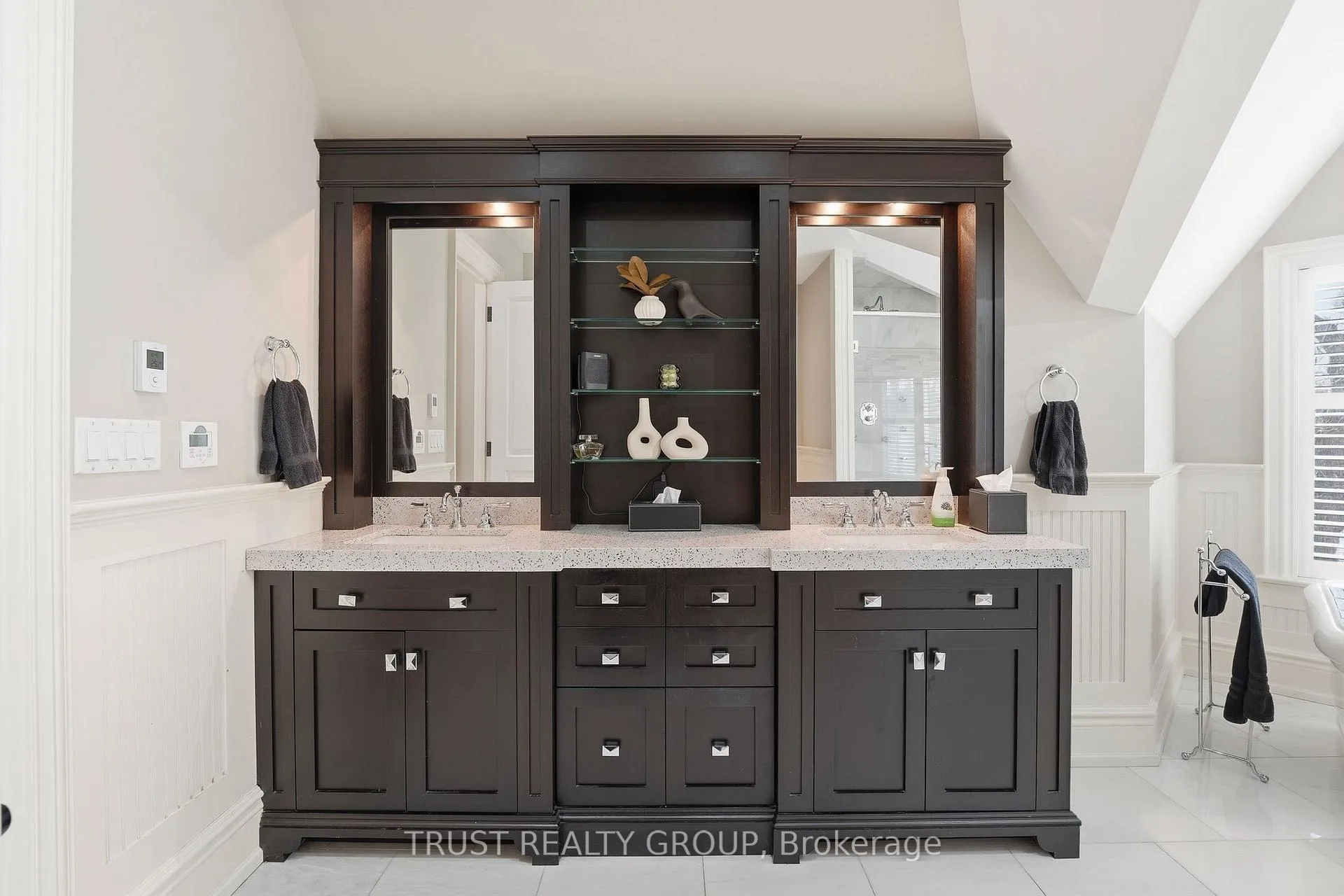 Photo 22 of 1372 Duncan Road, Oakville, Morrison — HOMEH