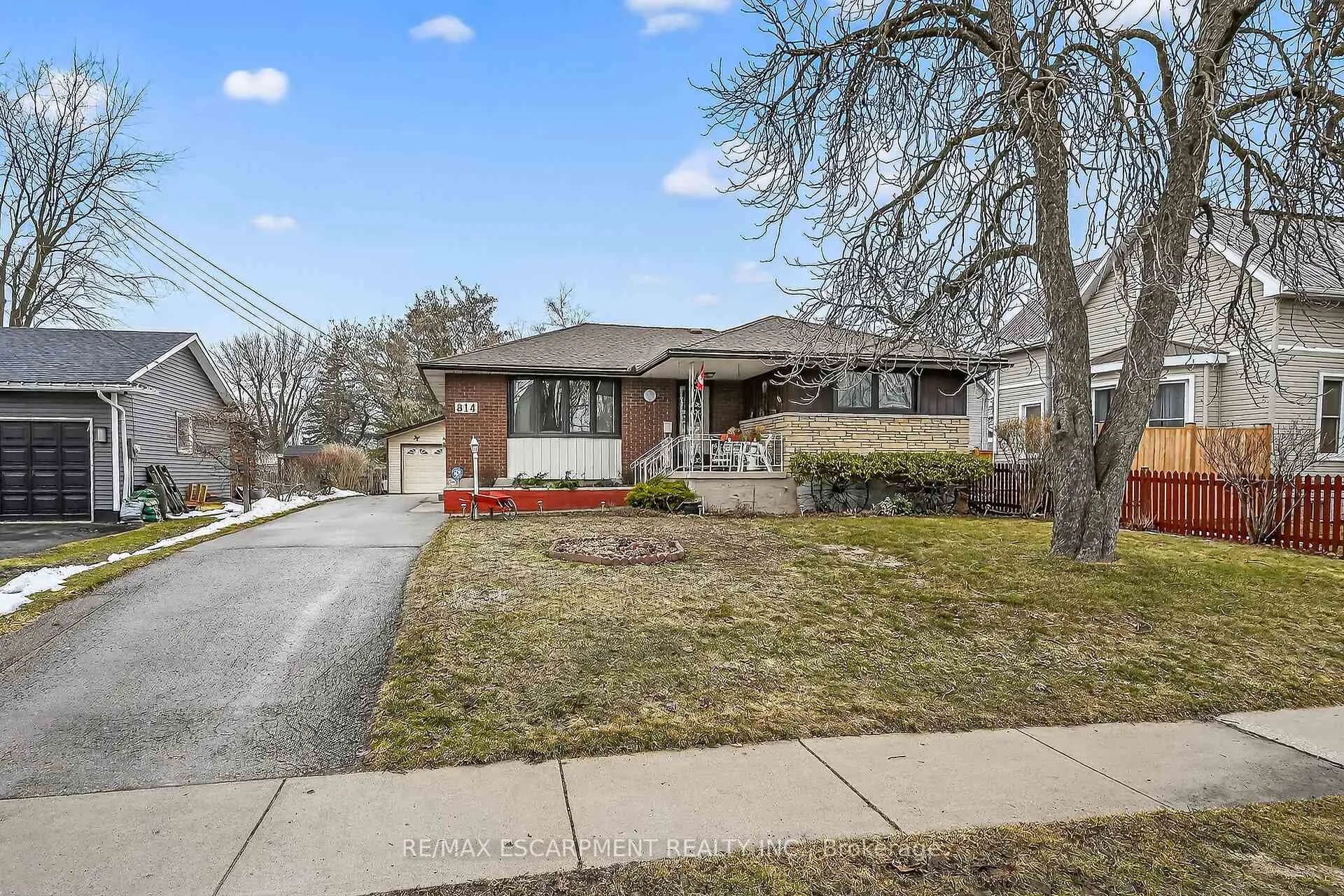 Photo 2 of 814 Cedar Street, Haldimand, Dunnville — HOMEH