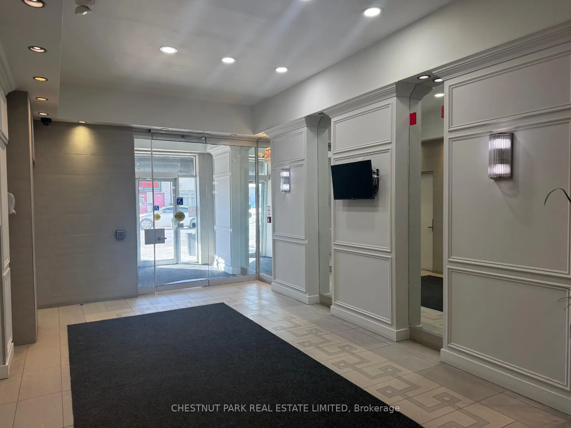 Photo 3 of Unit 201, 3443 Bathurst Street, Toronto, Bedford Park-Nortown — HOMEH
